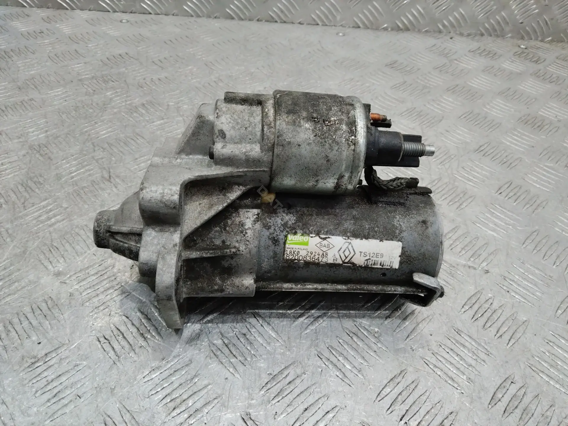 Стартер 8200836473