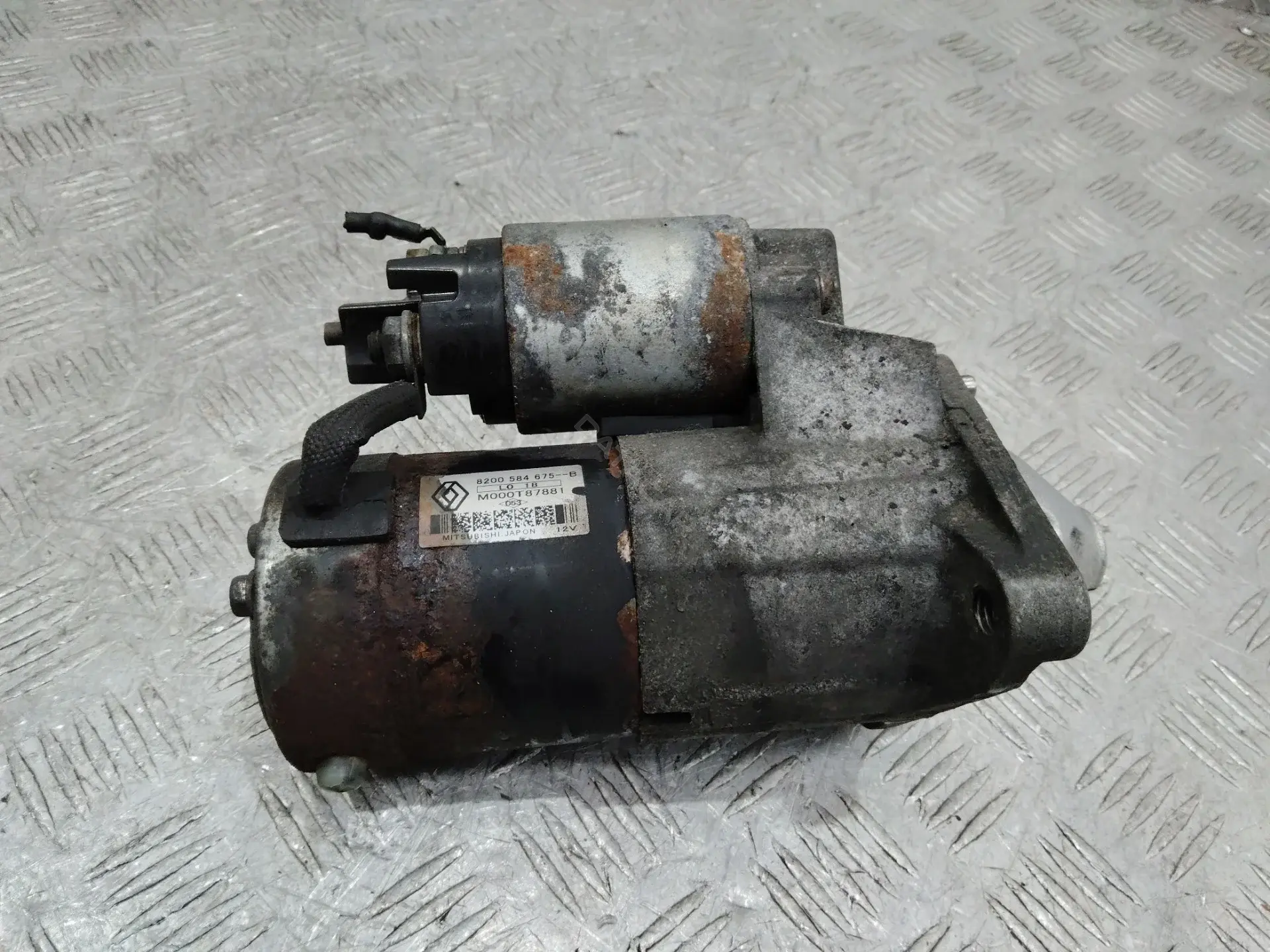 Стартер 8200584675