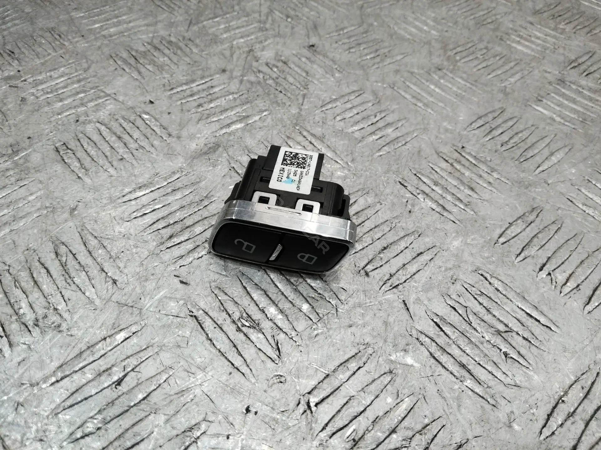 Кнопка центрального замка BB5T14017CCW