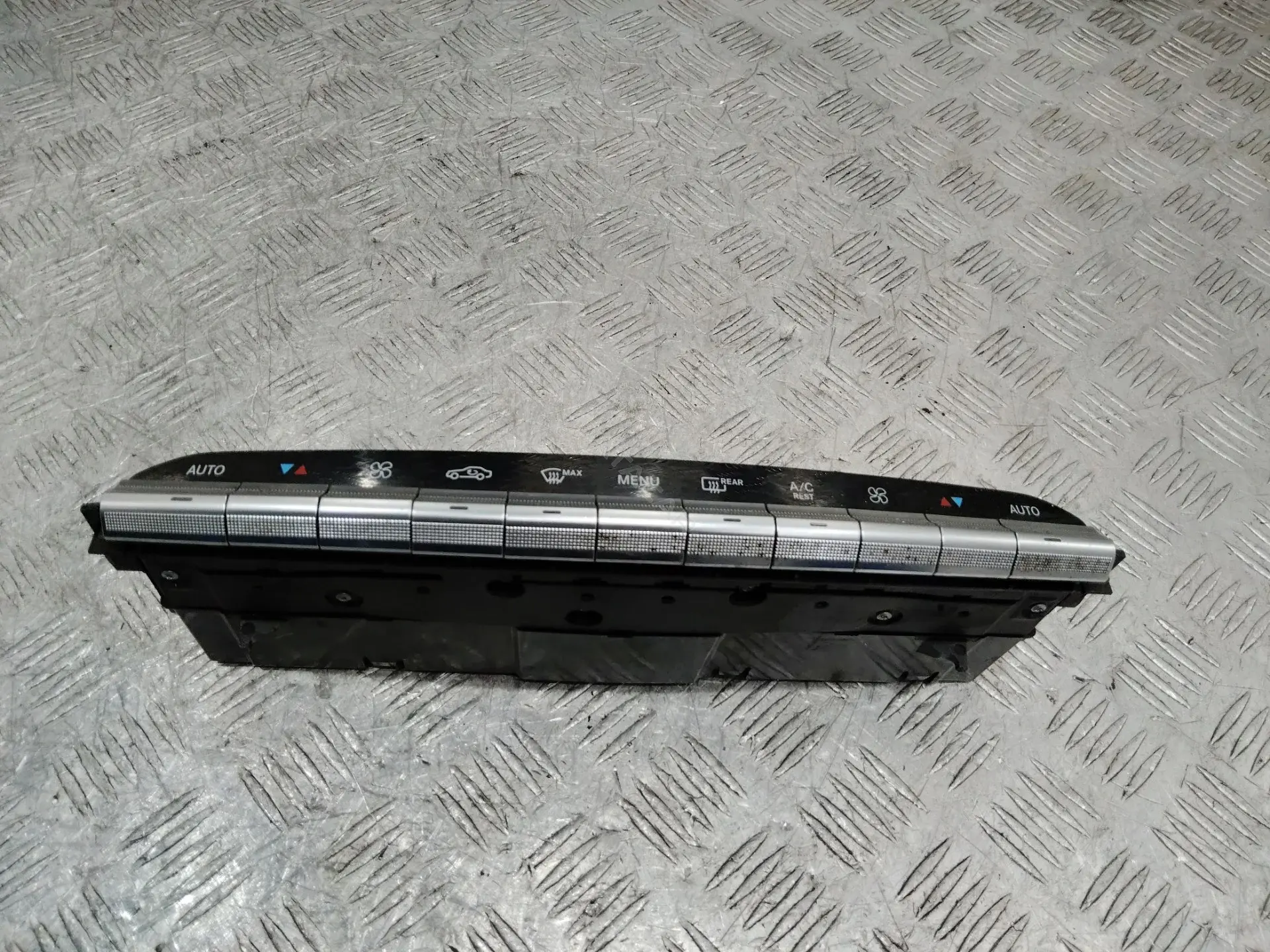 Блок управления климат-контролем A2229069701