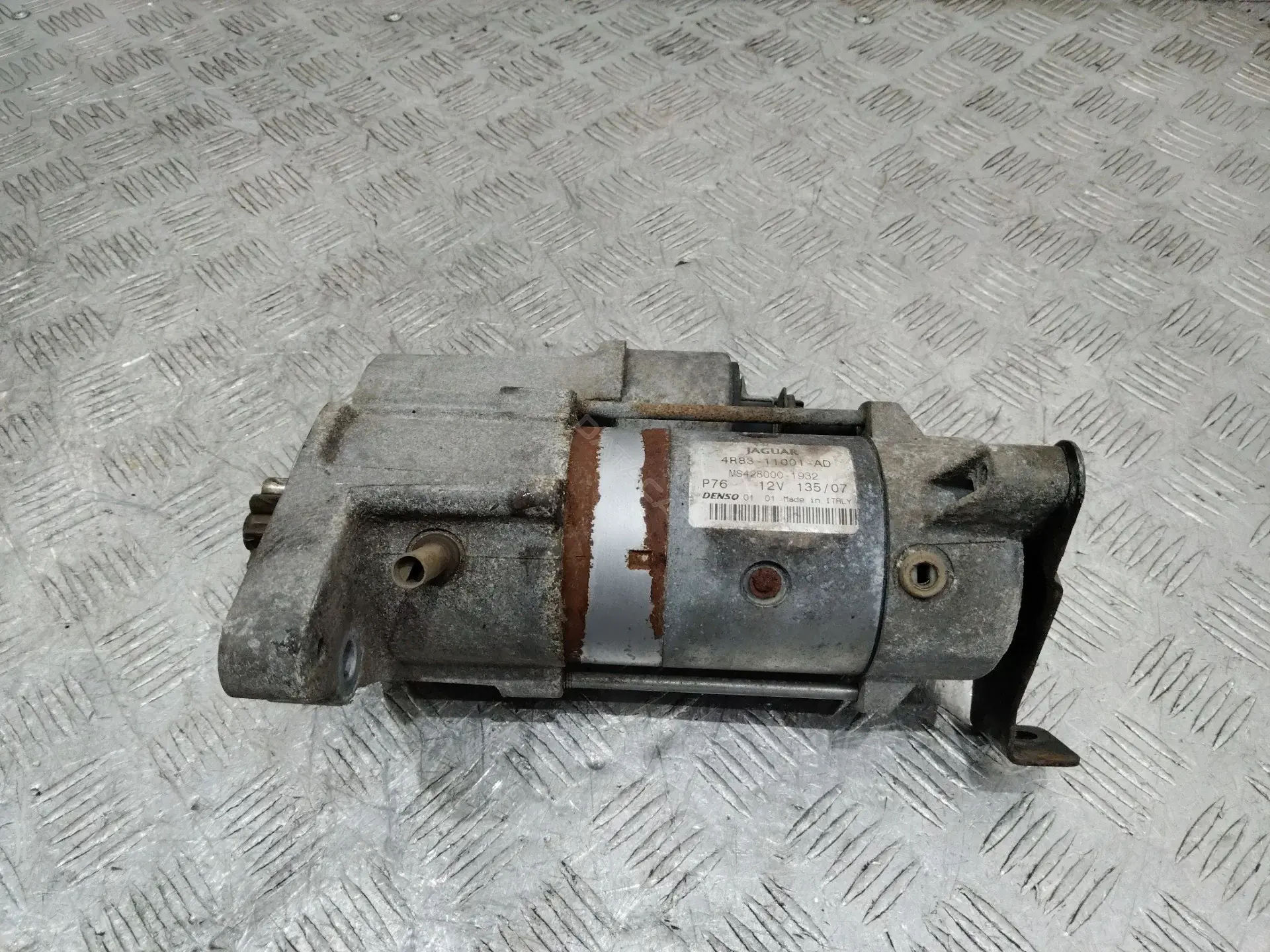 Стартер 4R8311001AD