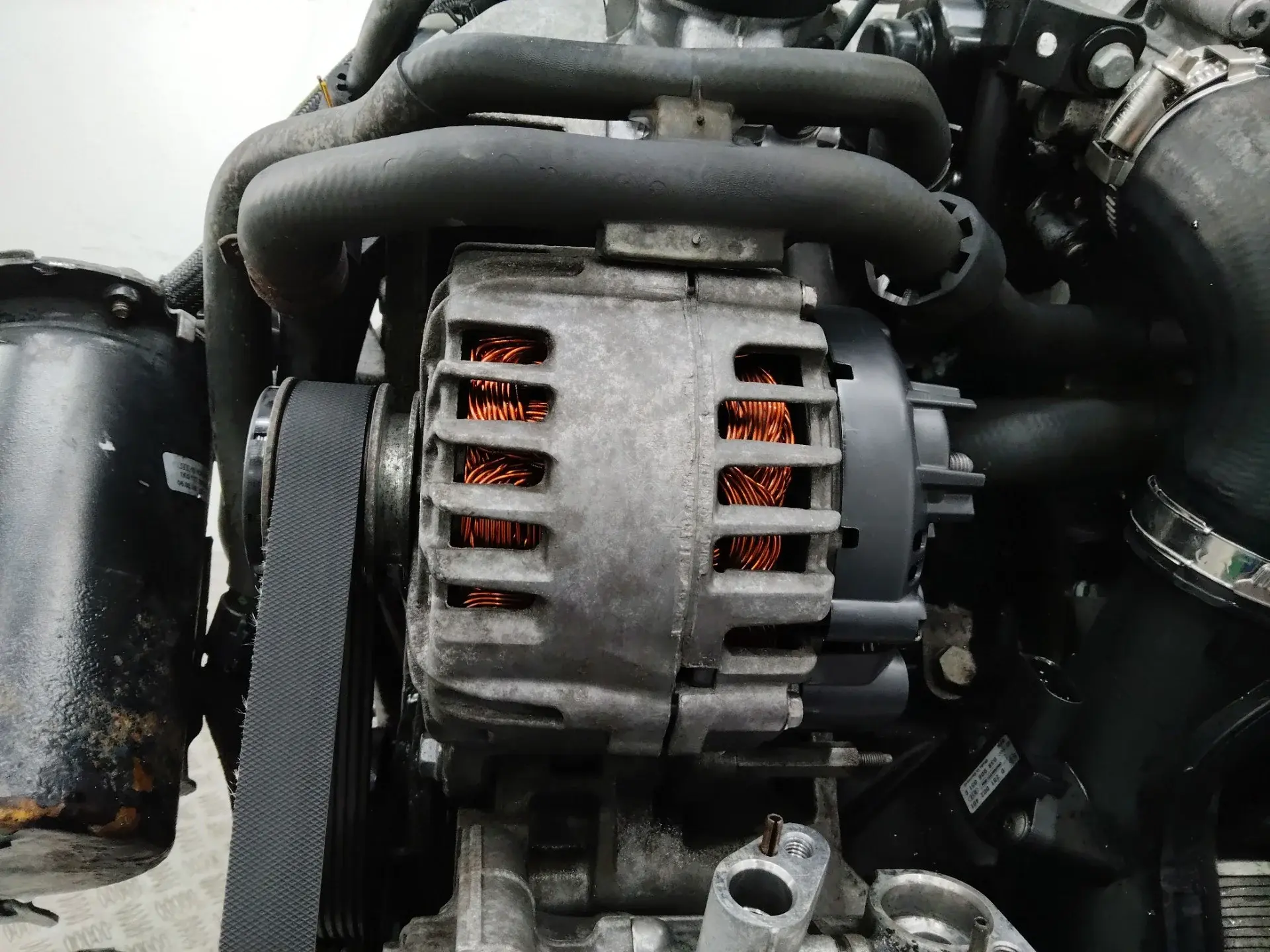 Генератор 03L903023F