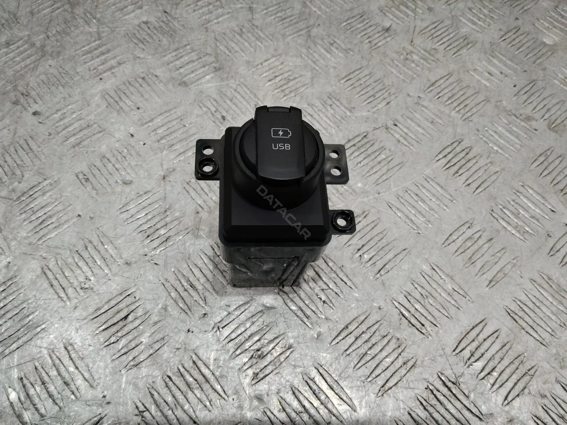 Разъем AUX / USB 96125C5010