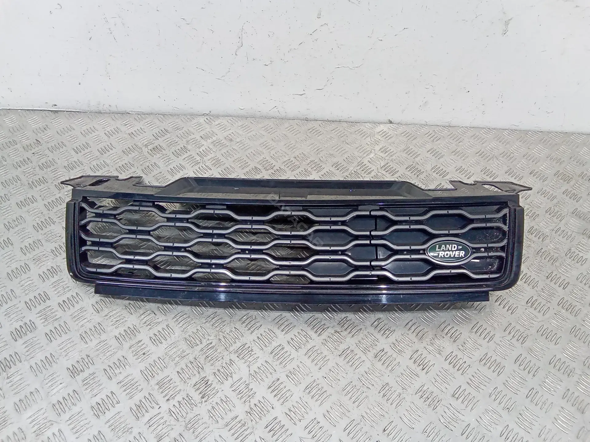Решетка радиатора JK628200DE