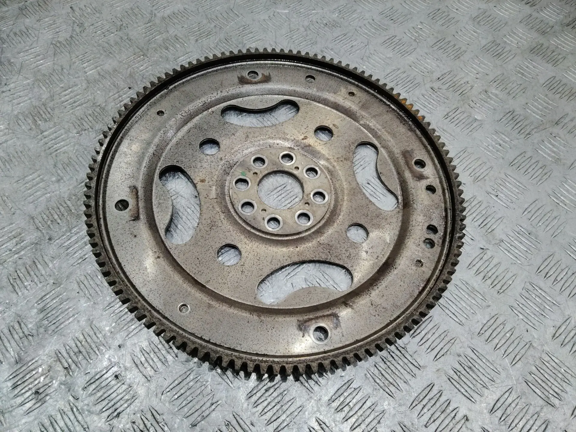 Маховик CPLA6K375AB