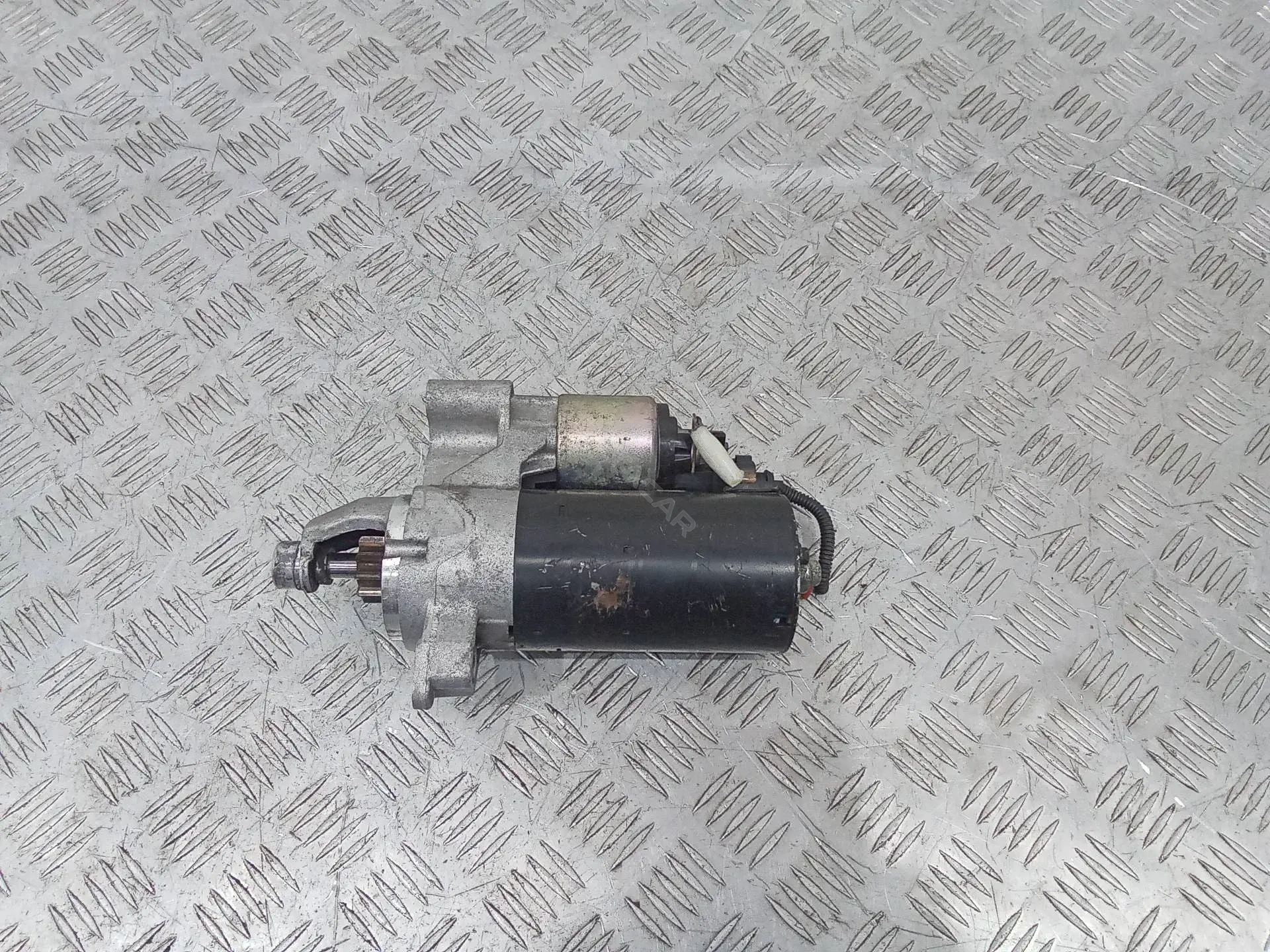 Стартер 03L911021C