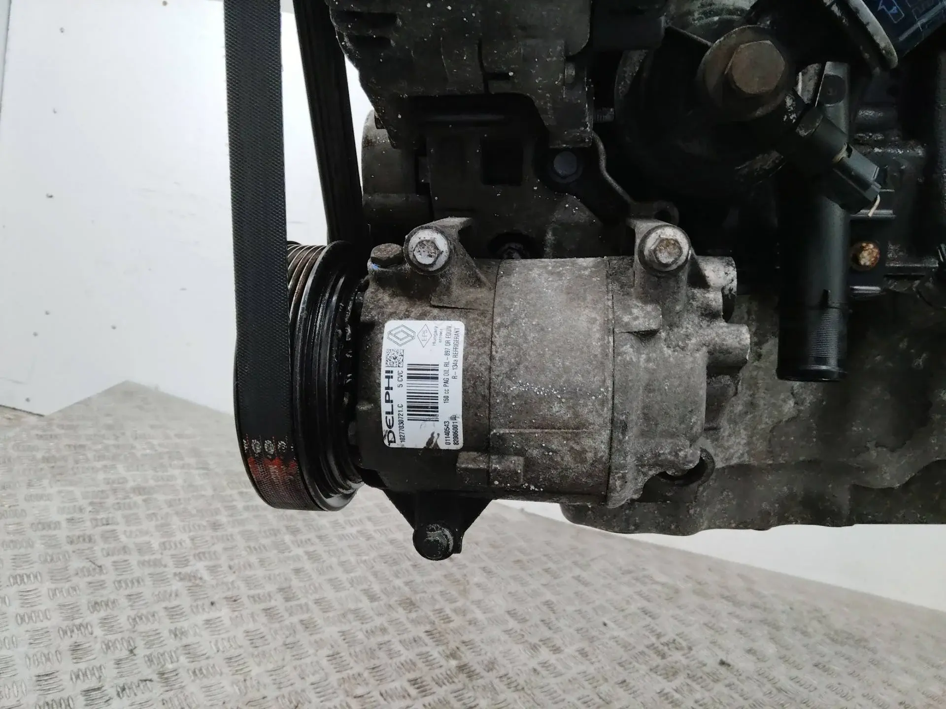 Компрессор кондиционера 01140543, 8200600110