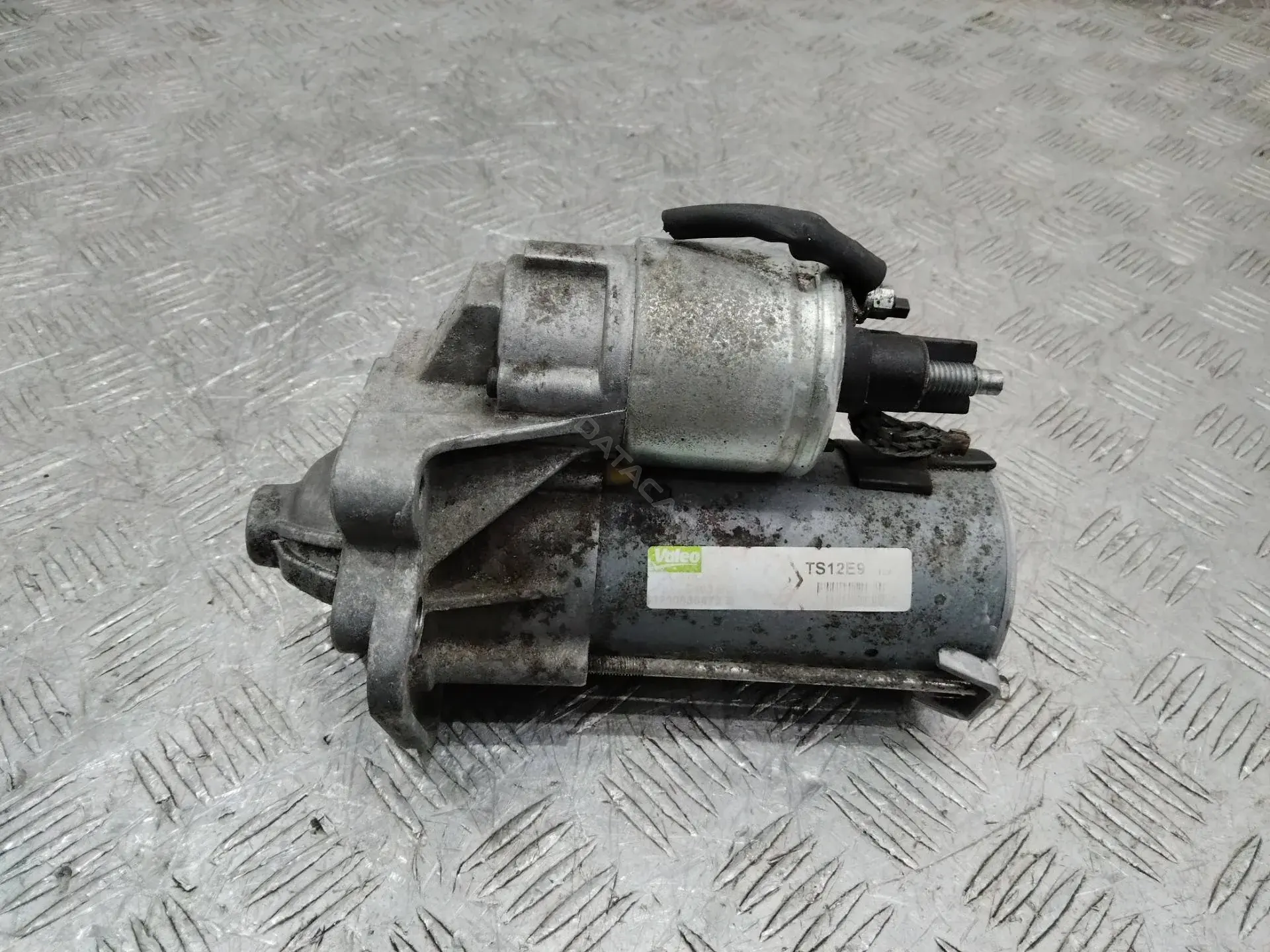 Стартер 8200836473