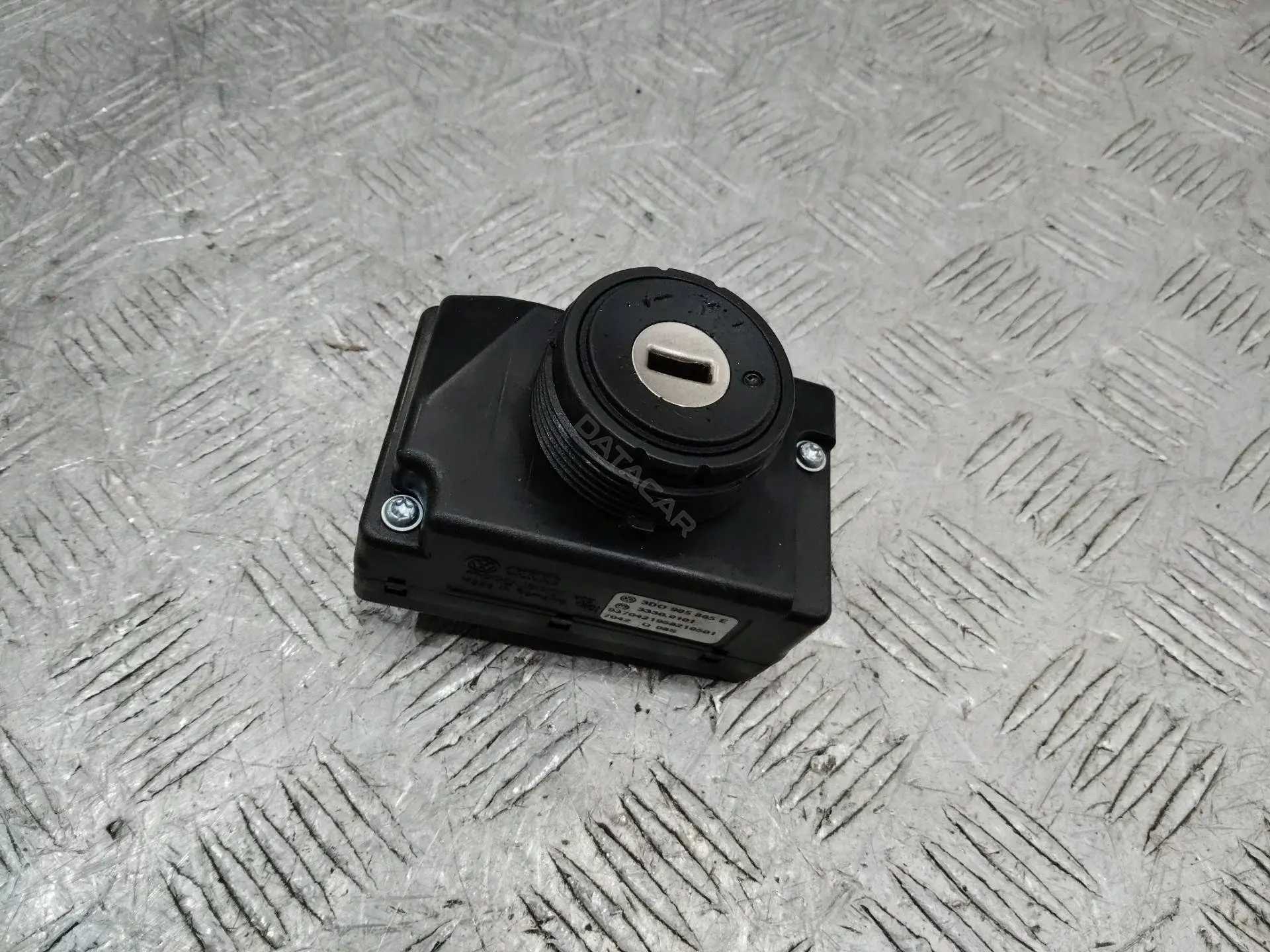 Замок зажигания 3D0905865