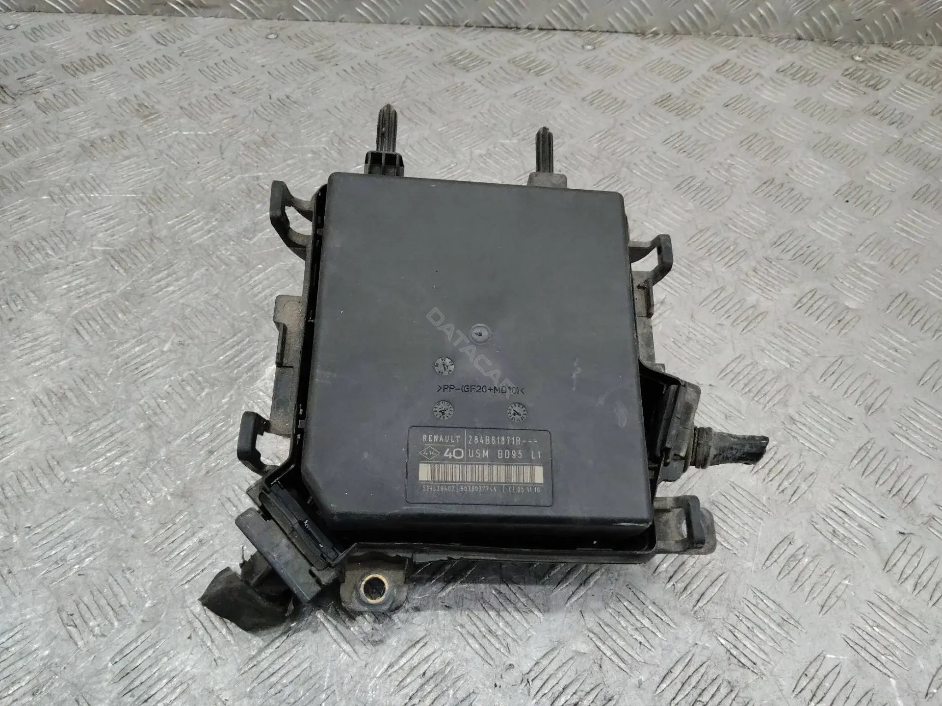 Блок предохранителей 284B61871R