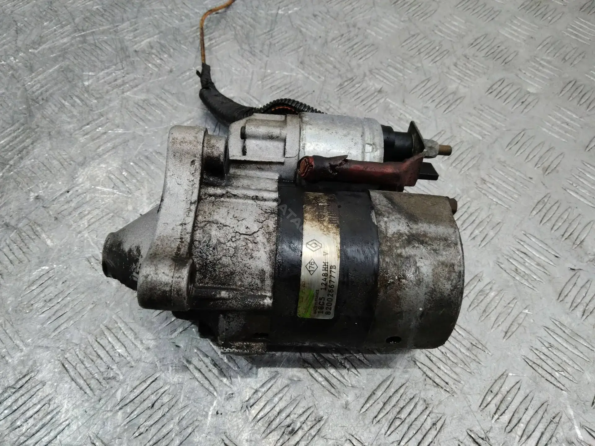 Стартер 8200266777