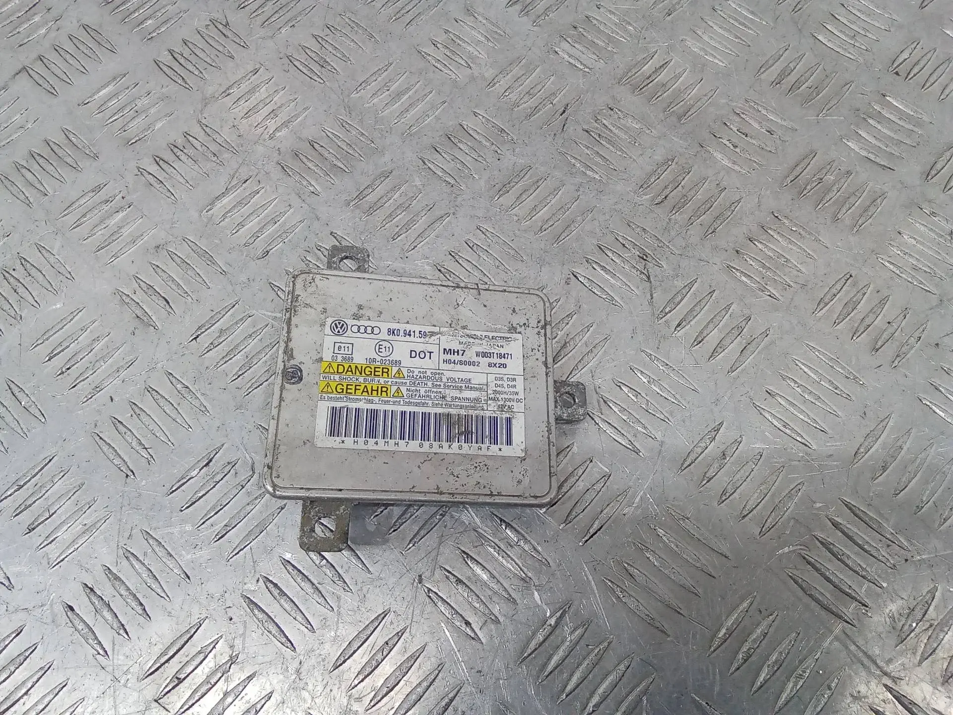 Блок розжига ксенона 8K0941597