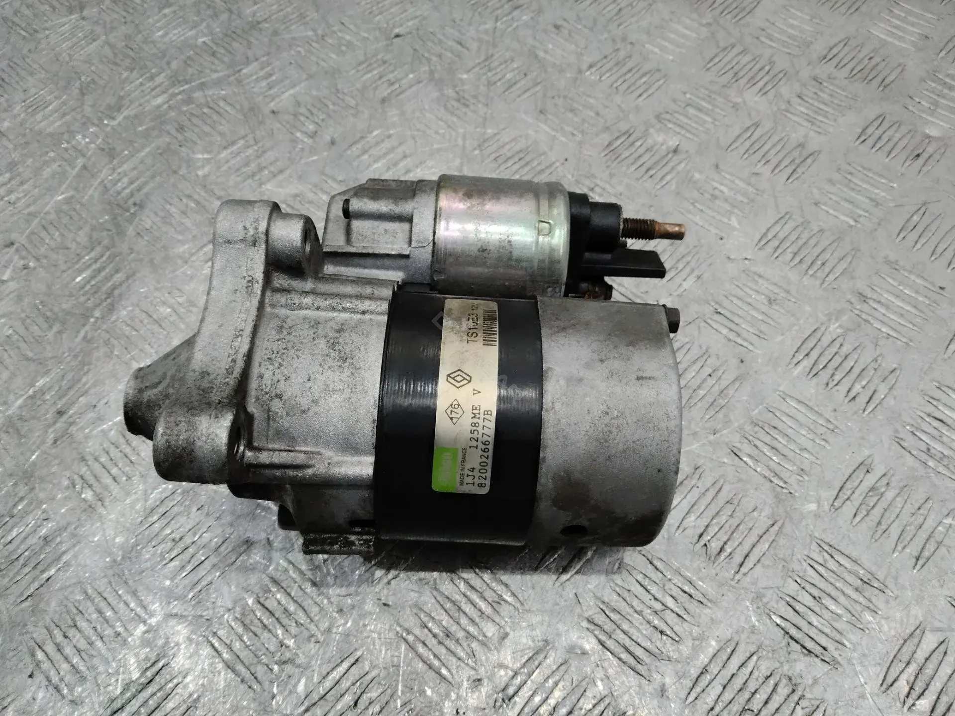 Стартер 8200266777