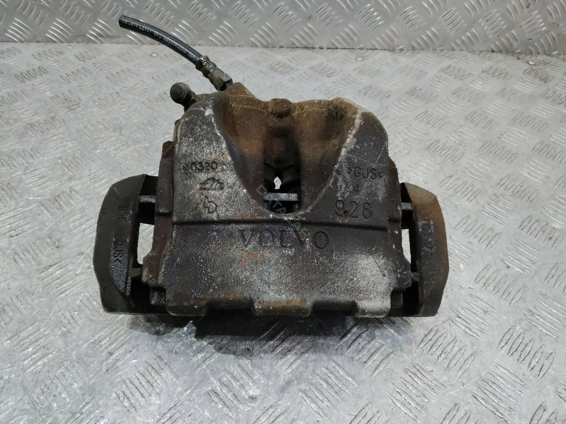 Суппорт тормозной 7413694