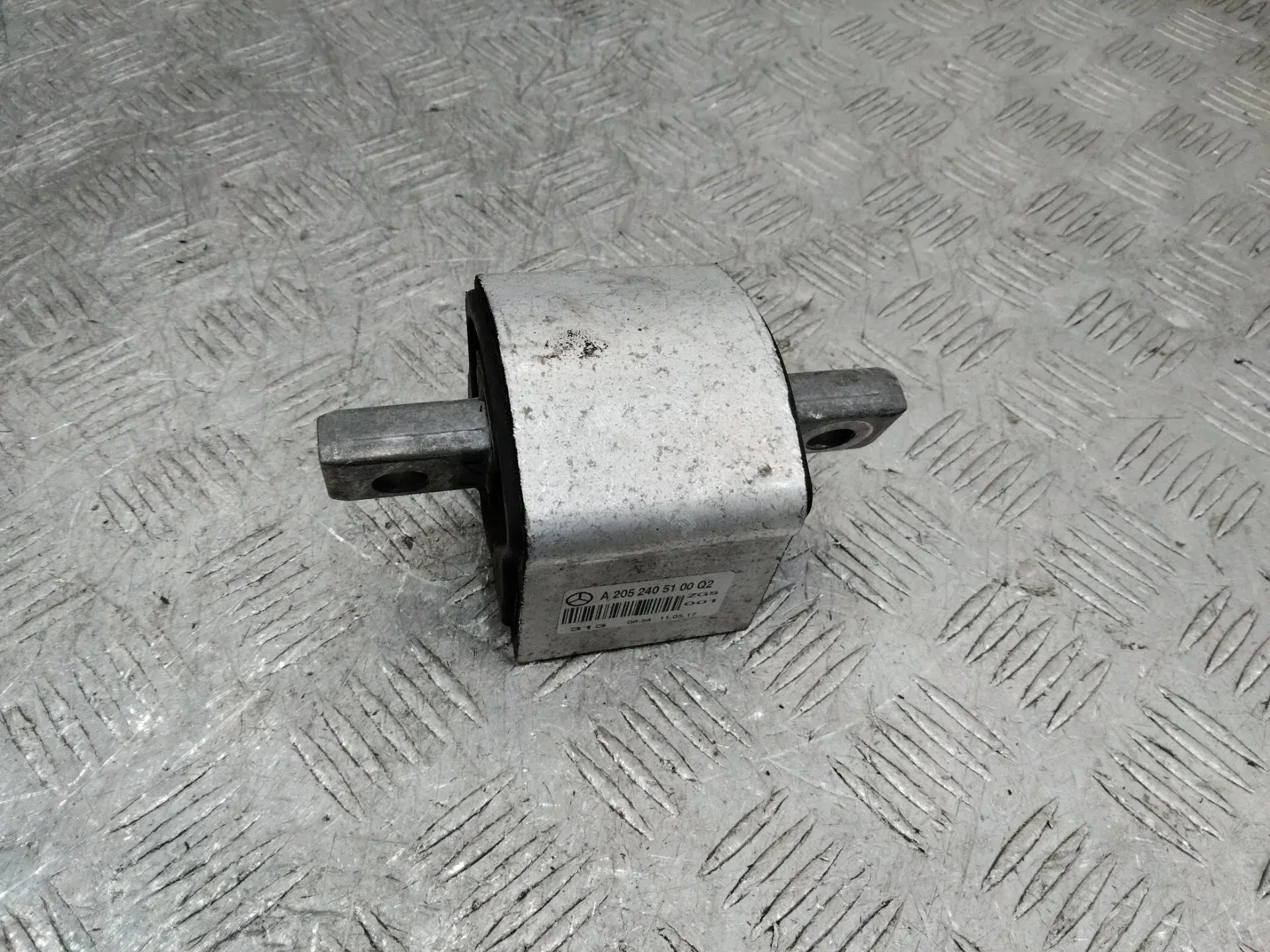 Подушка КПП A2052405100