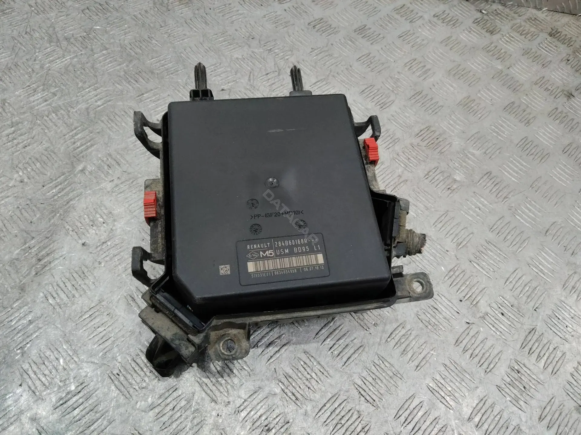 Блок предохранителей 284B60168R