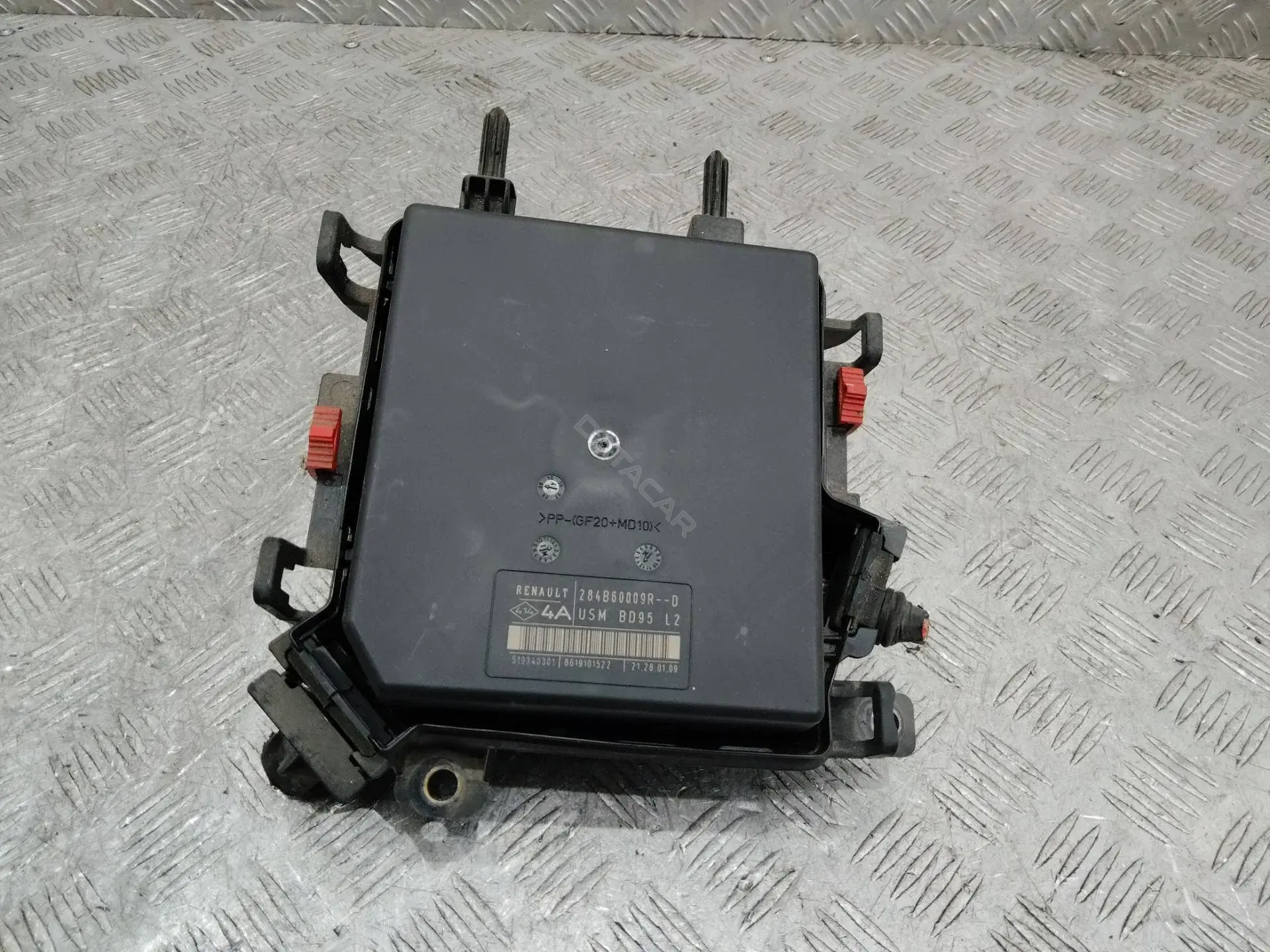 Блок предохранителей 284B60009R