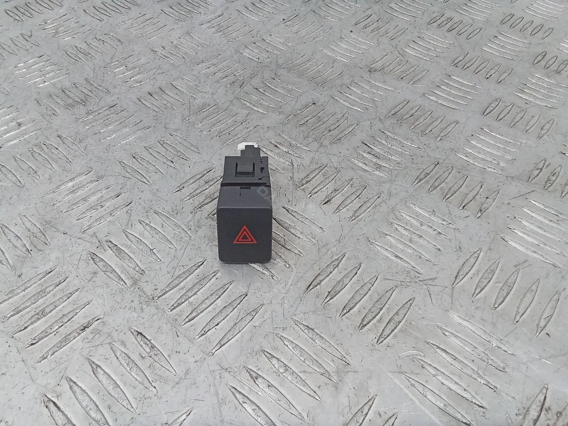 Кнопка аварийки 288125472