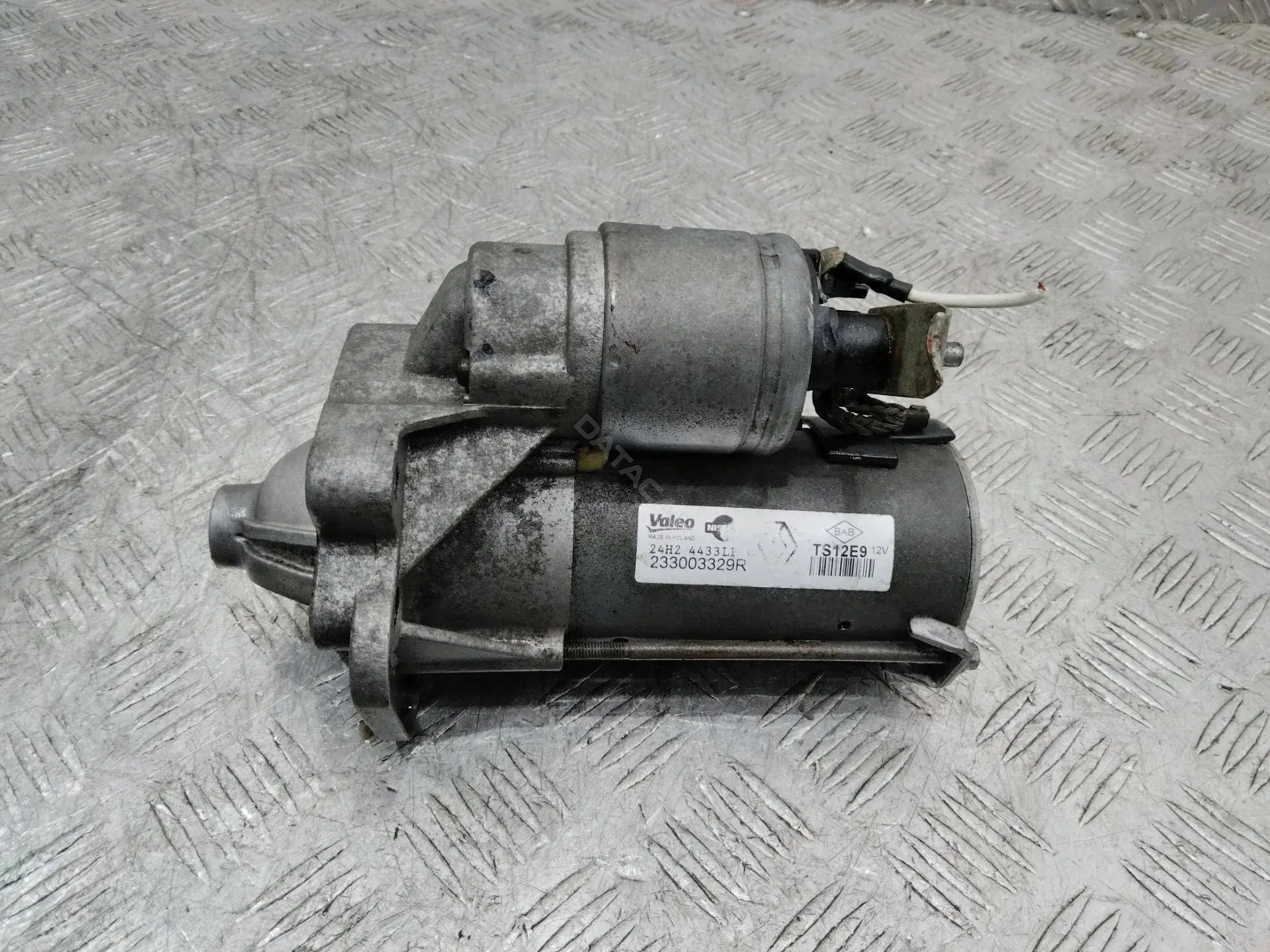 Стартер 233003329R