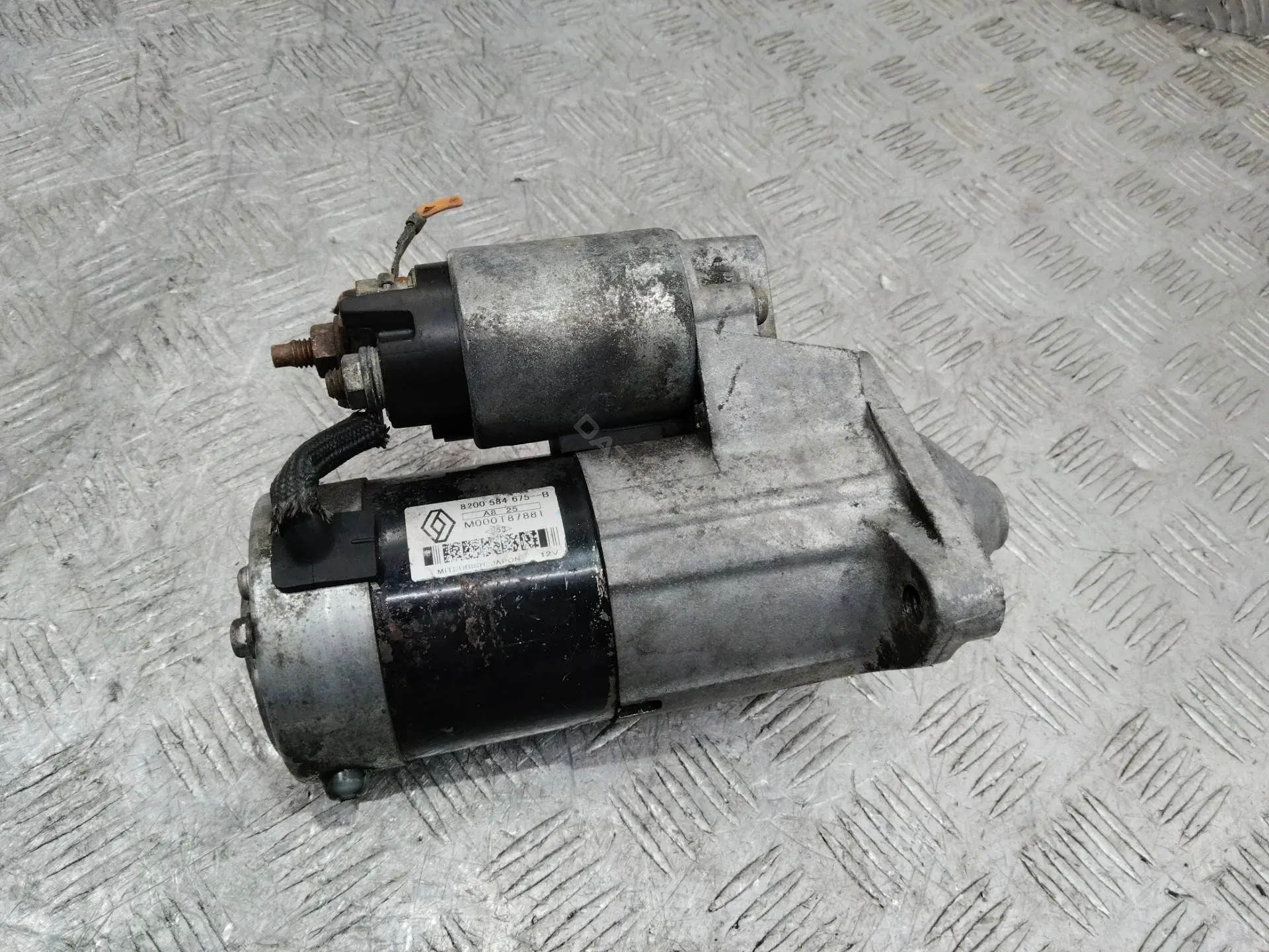 Стартер 8200584675