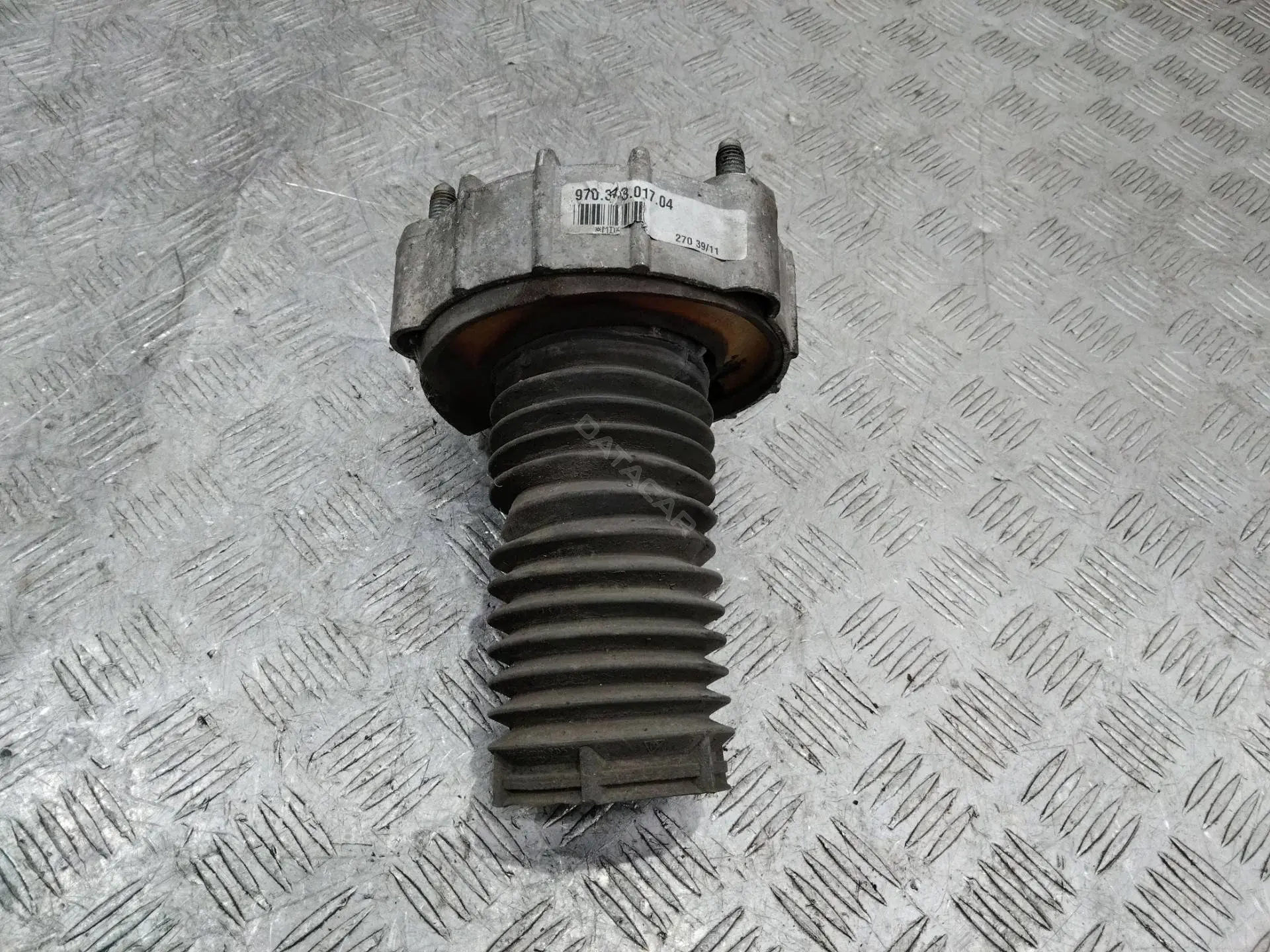 Опора амортизатора 97034301704