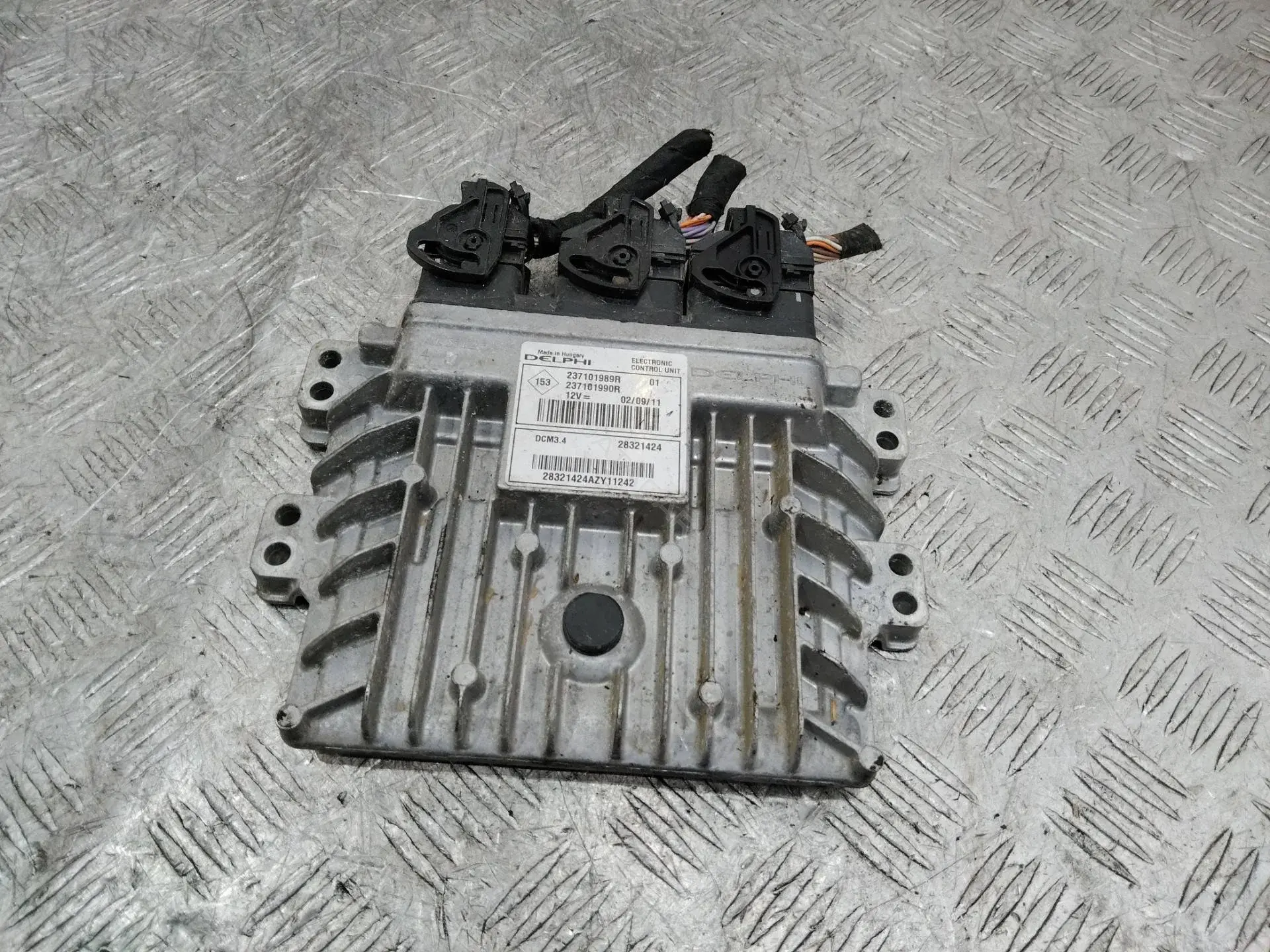 Блок управления двигателем 237101989R, 237101990R