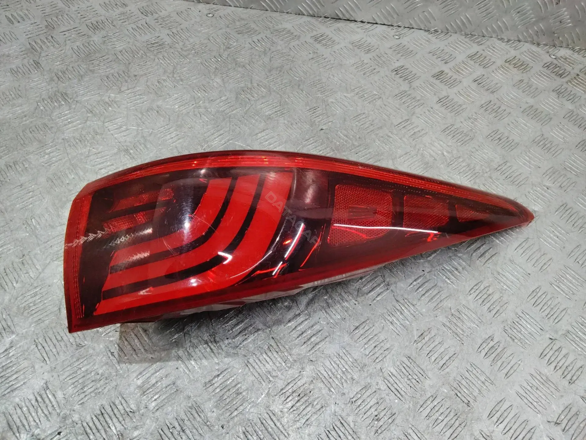 Задние фонари 92402F11