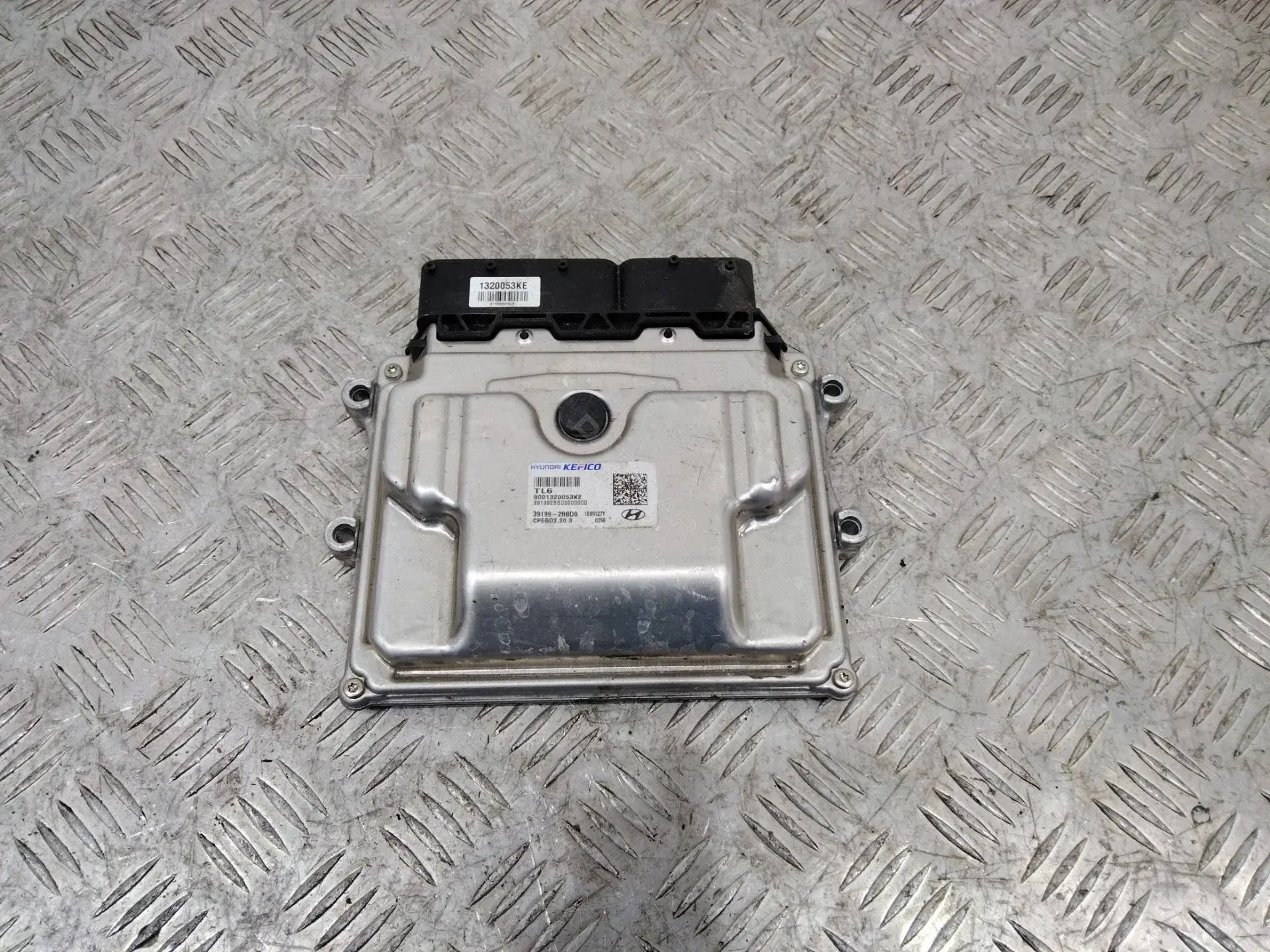Блок управления двигателем 391992BBD0