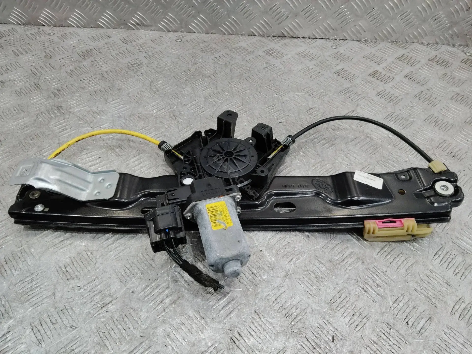 Стеклоподъемник BJ3227000AE