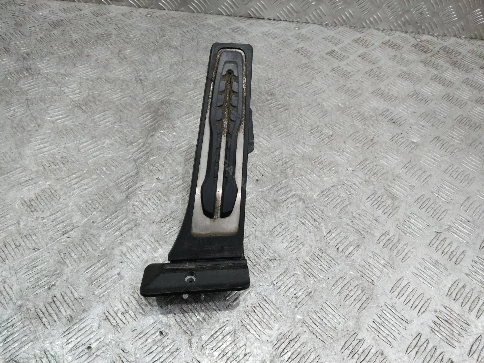Педаль газа 6871053