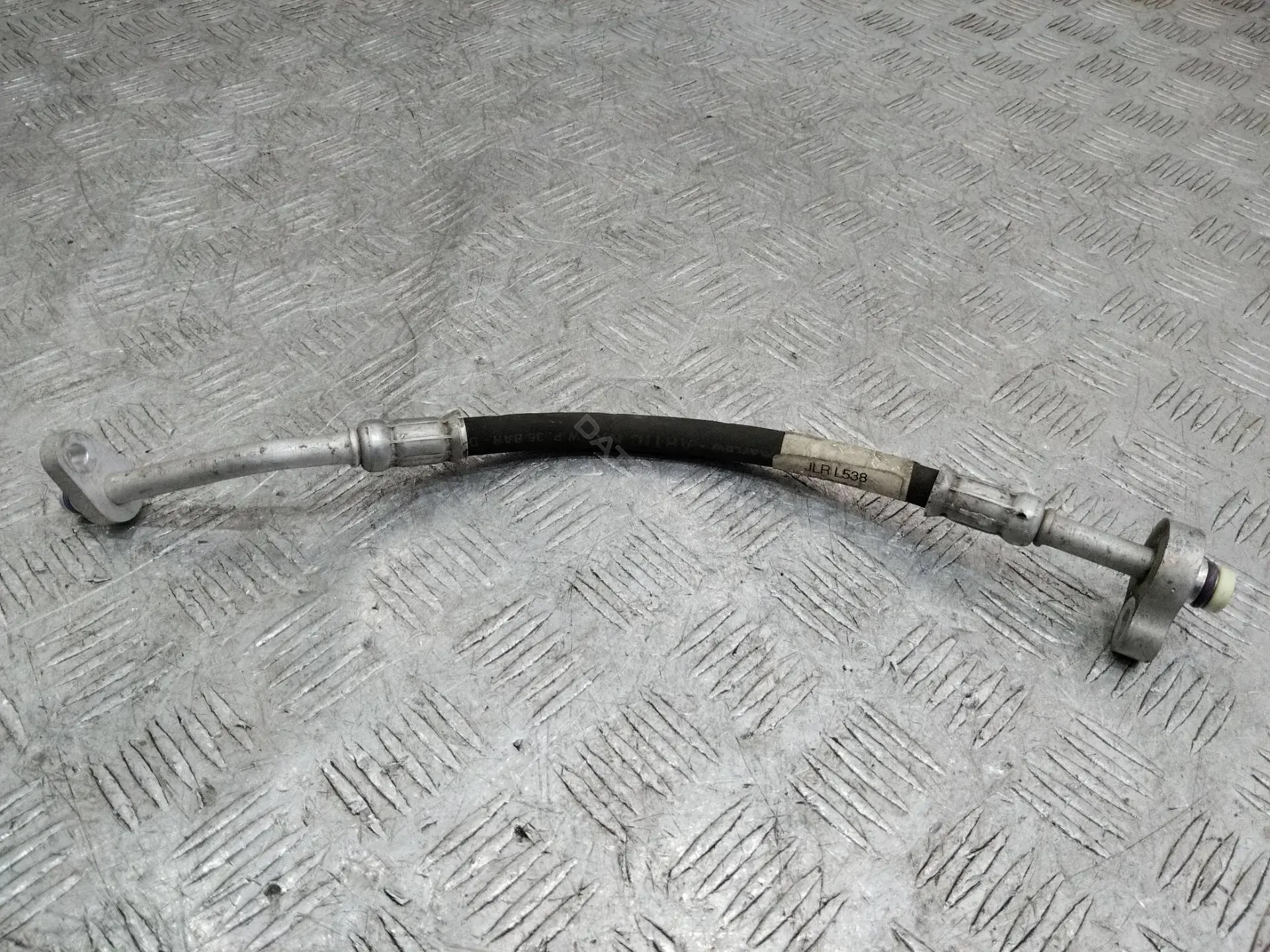 Трубка кондиционера BJ3219E932AA