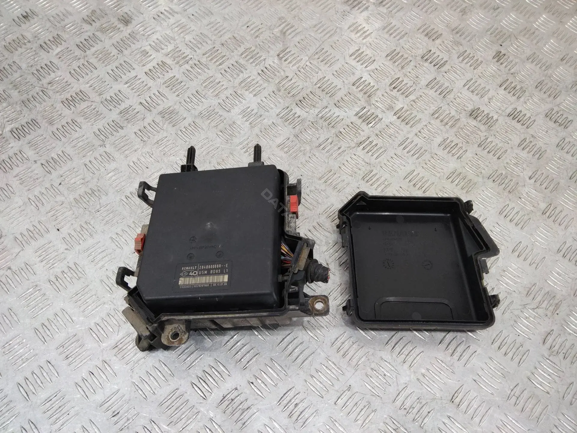 Блок предохранителей 284B60008R