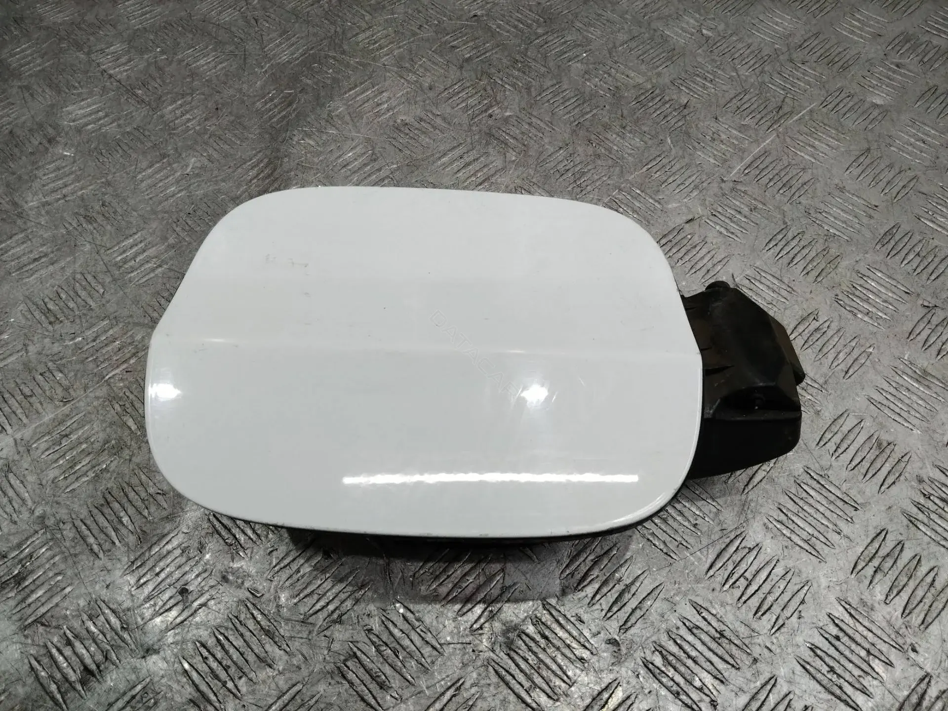 Крышка лючка топливного бака 4L0010508