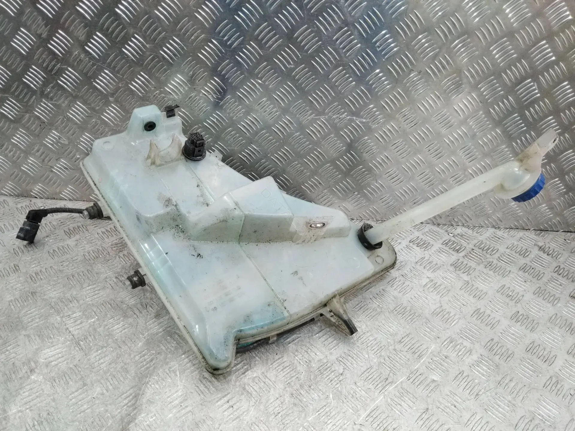 Бачок омывателя 97052830106