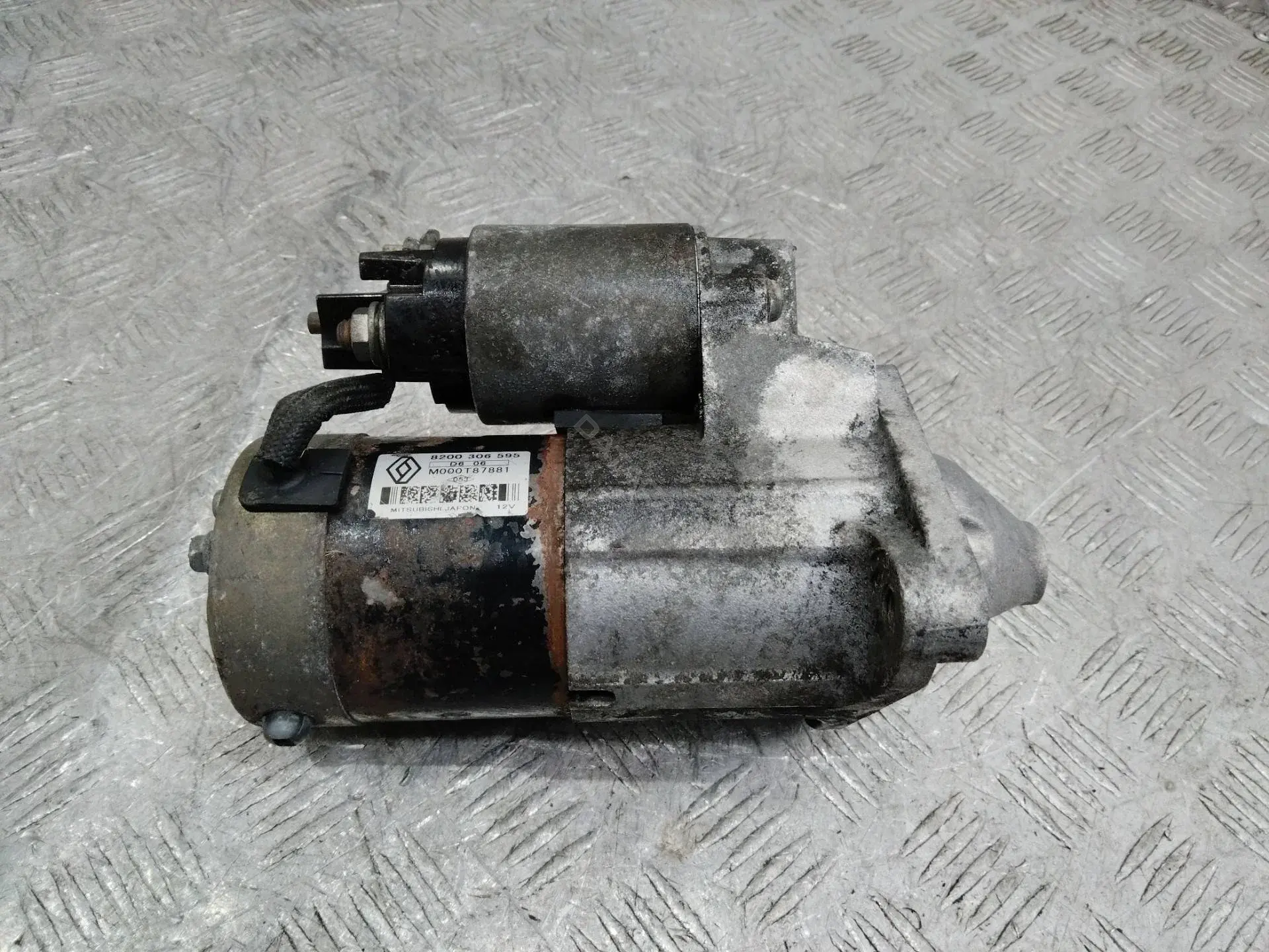 Стартер 8200306595