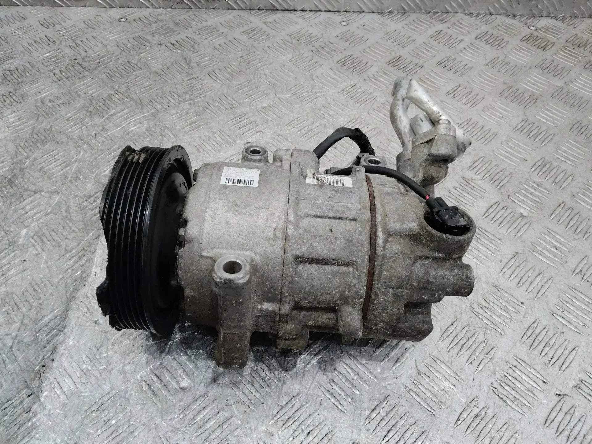 Компрессор кондиционера 8200939386