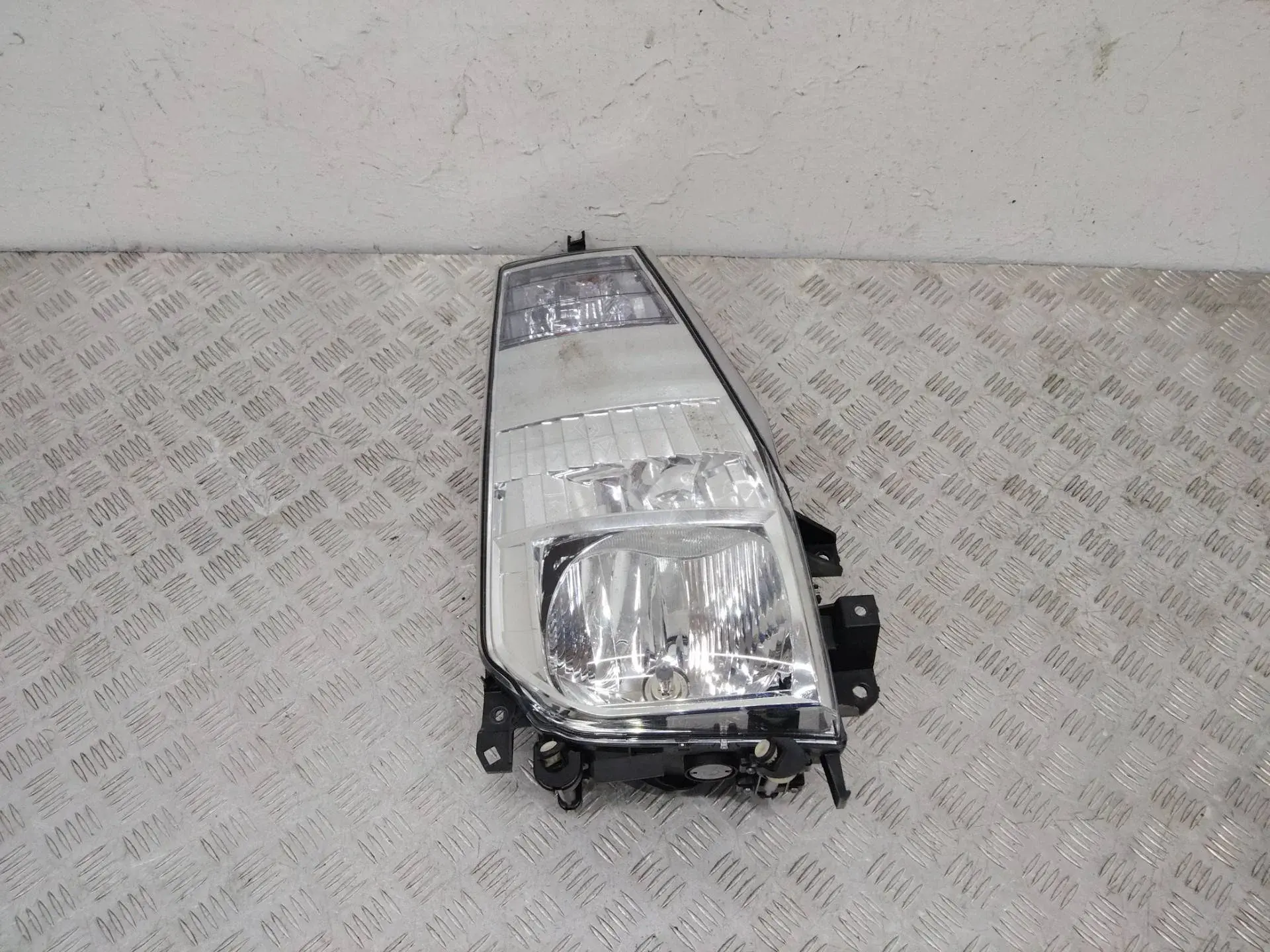 Фары 26010LC60A
