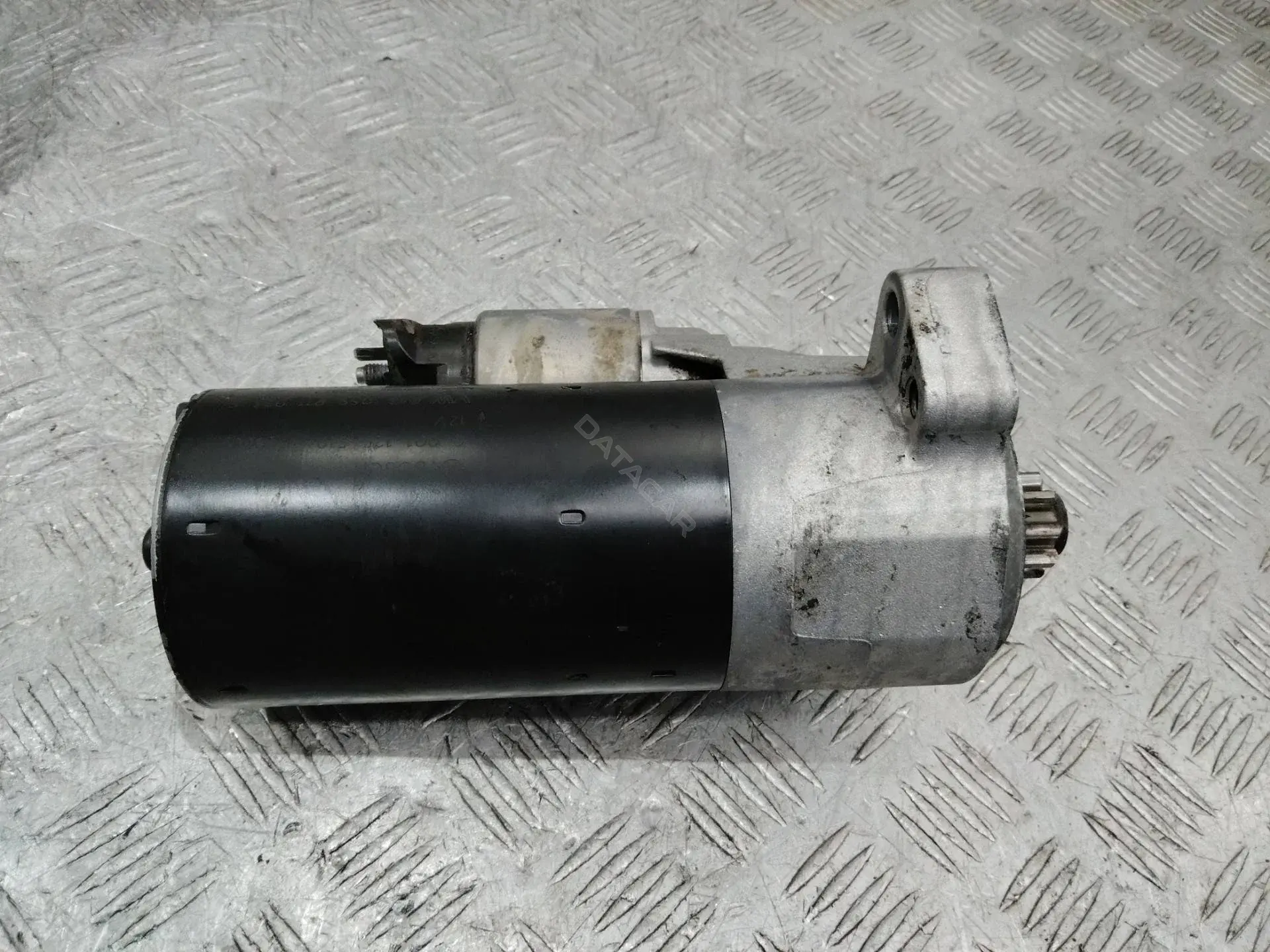 Стартер 059911023