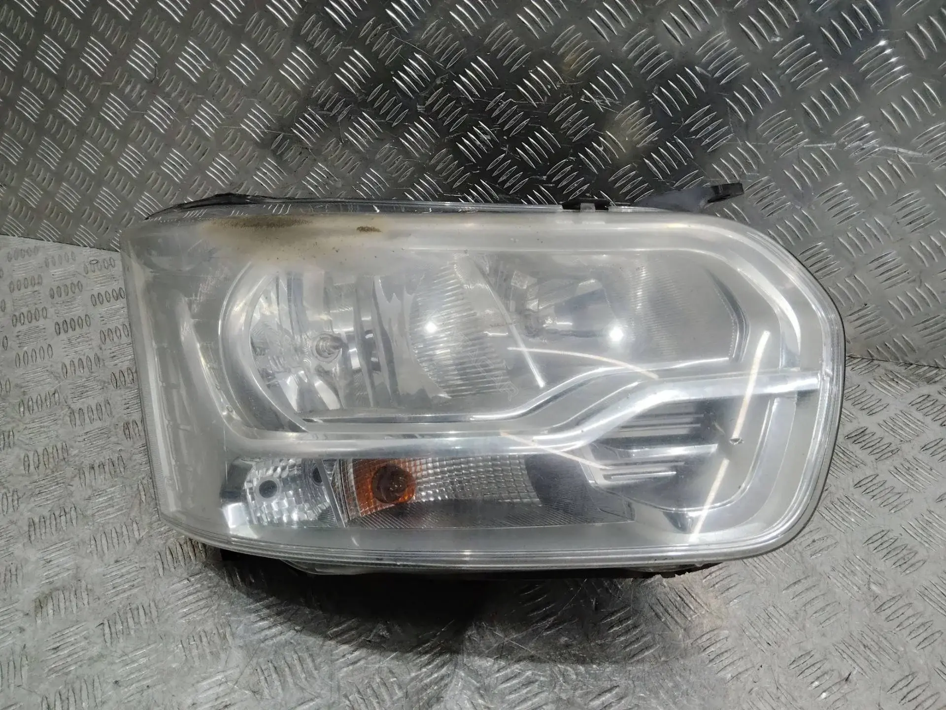 Фары BK3113W029AF