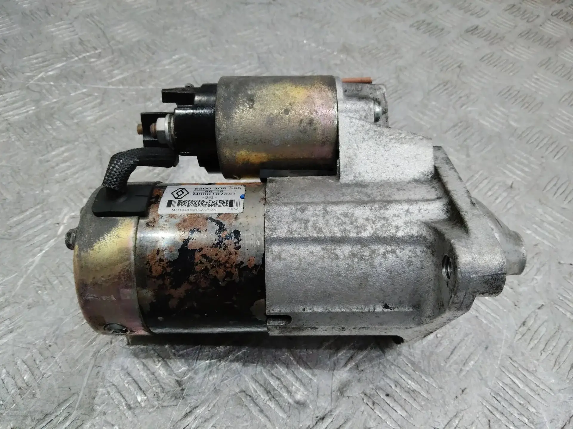 Стартер 8200306595