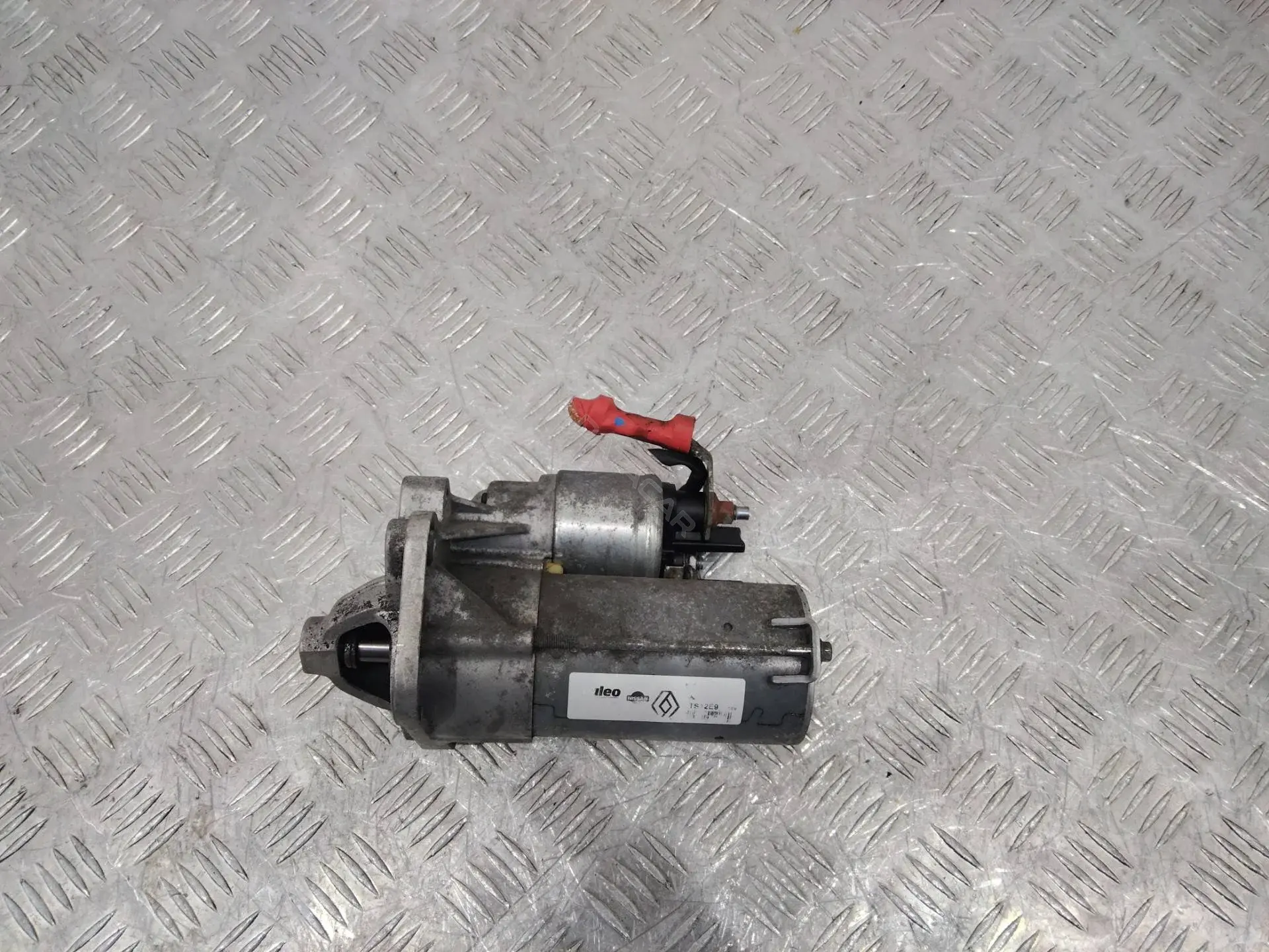 Стартер 233003329R