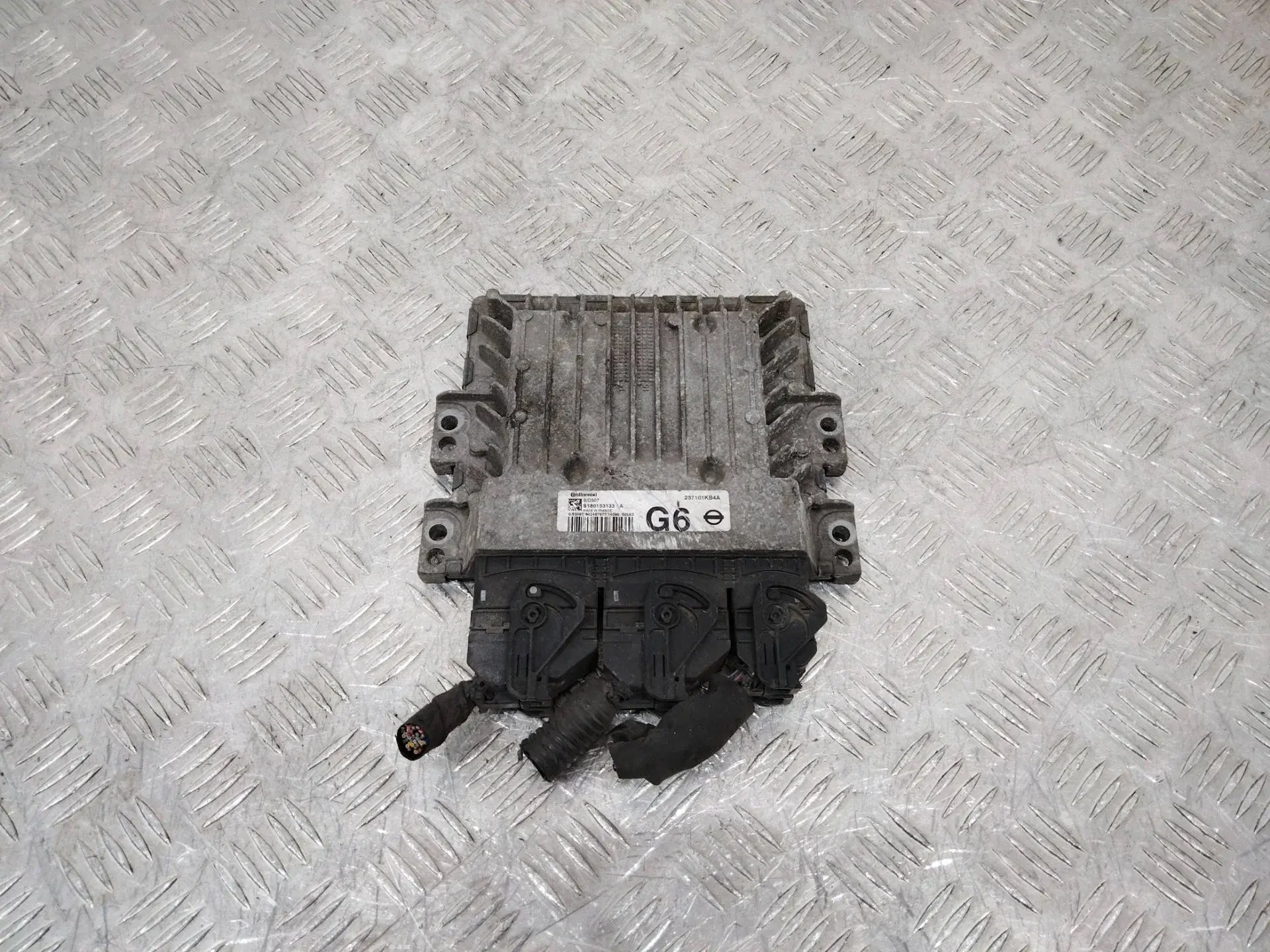 Блок управления двигателем 237101KB4A, S180153133