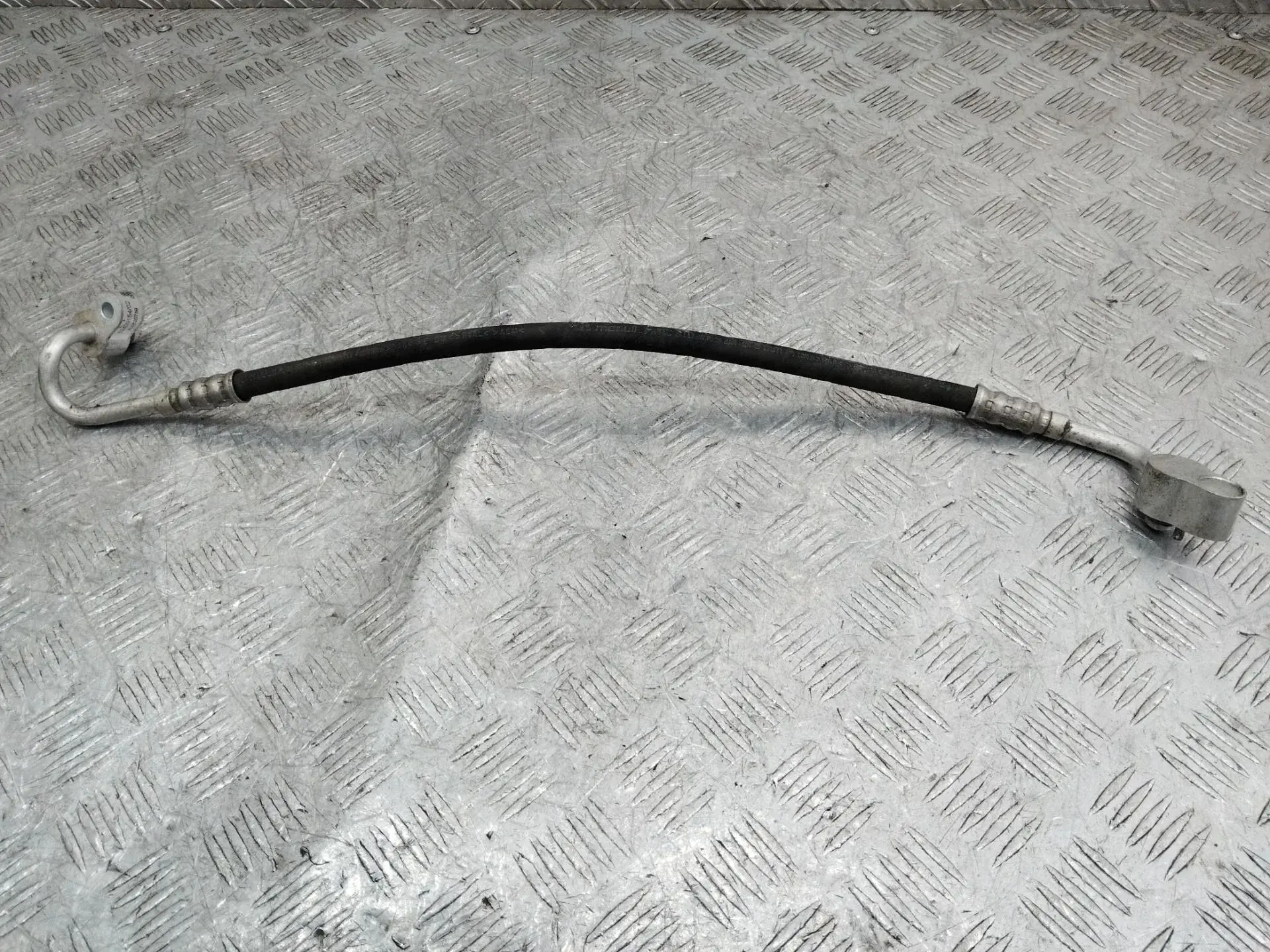Трубка кондиционера 4L0820739
