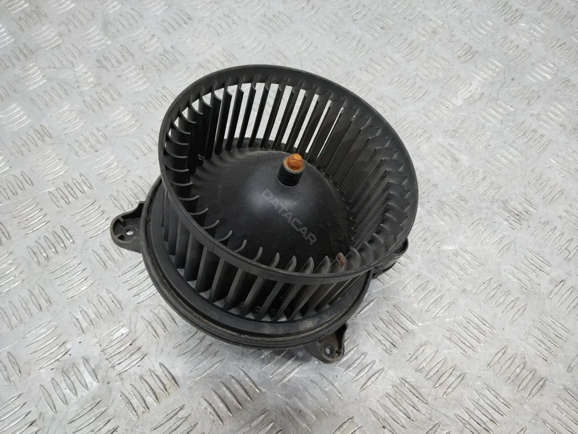 Моторчик печки BK2T18456AA