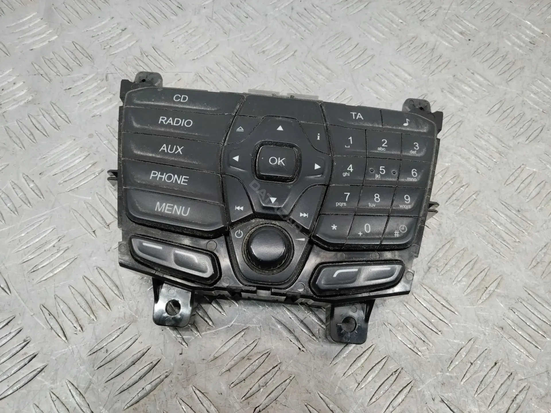 Панель управления магнитолой BK2T18K811EC