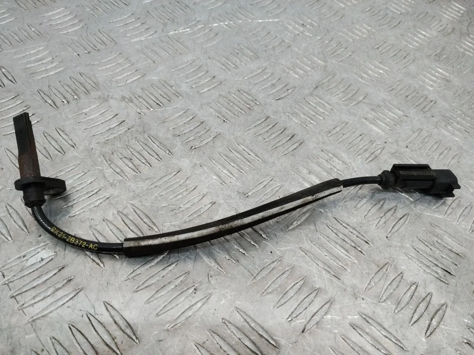 Датчик АБС BK212B372AC