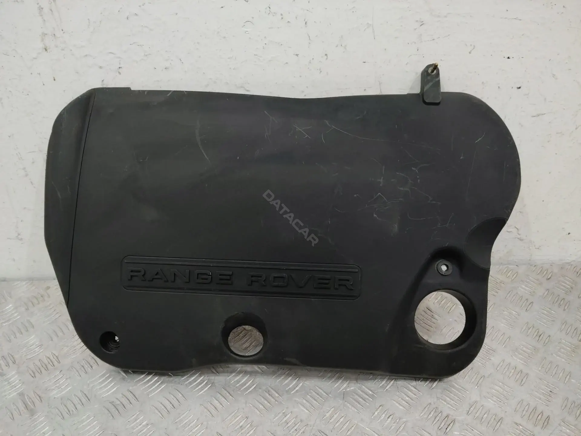 Декоративная крышка двигателя BJ326A949BA