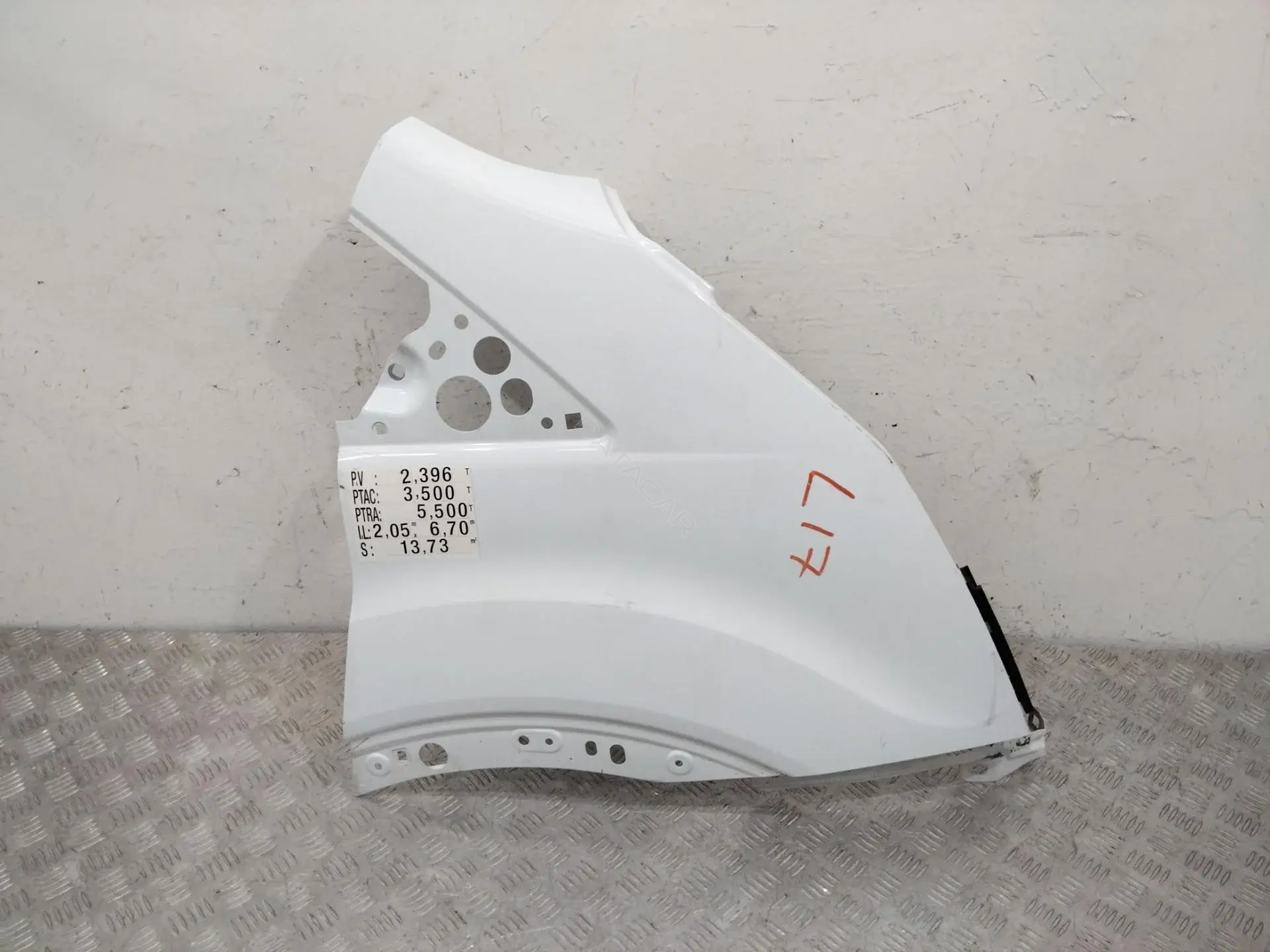 Крыло переднее BK3116E128