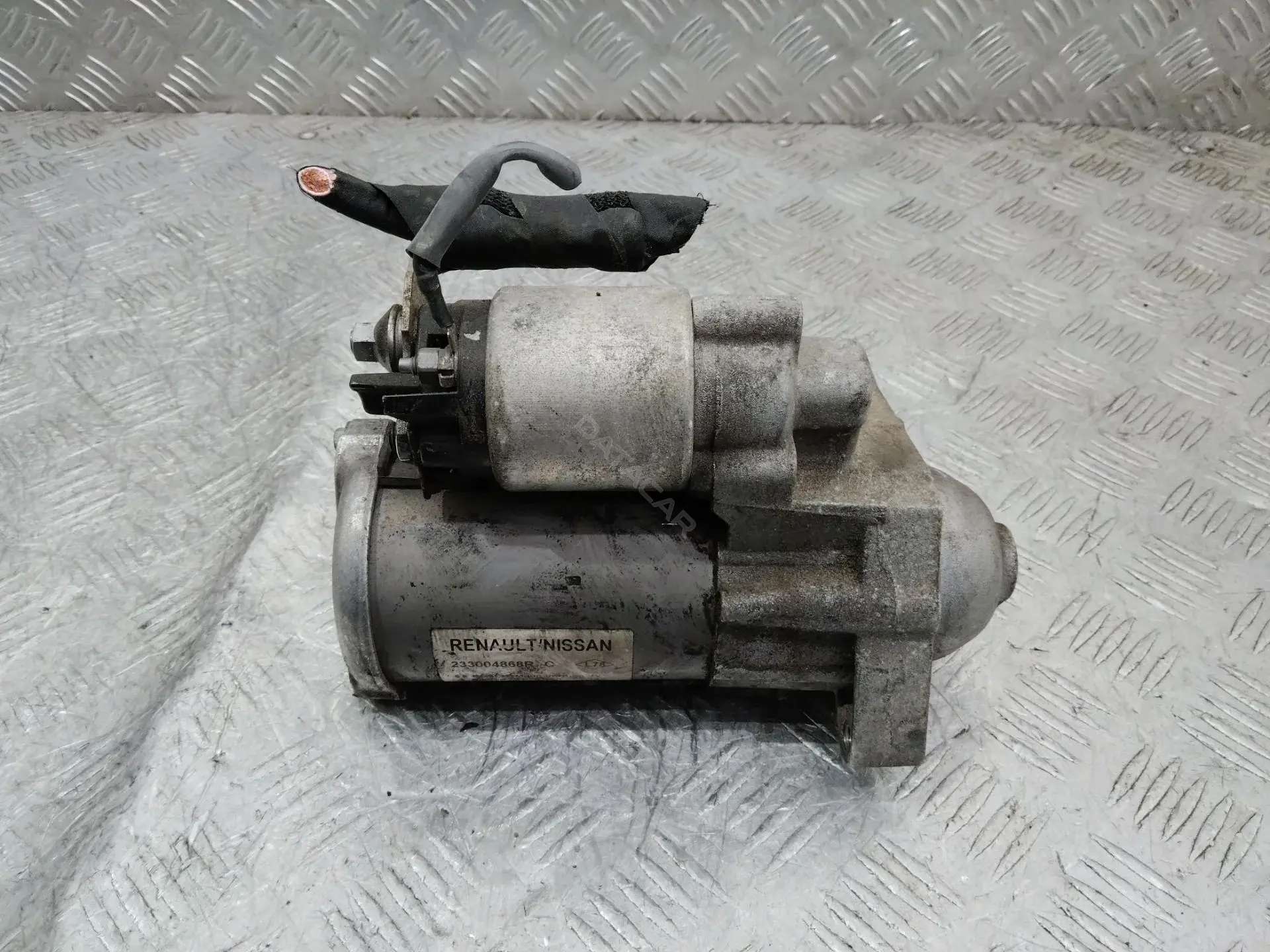 Стартер 233004868R