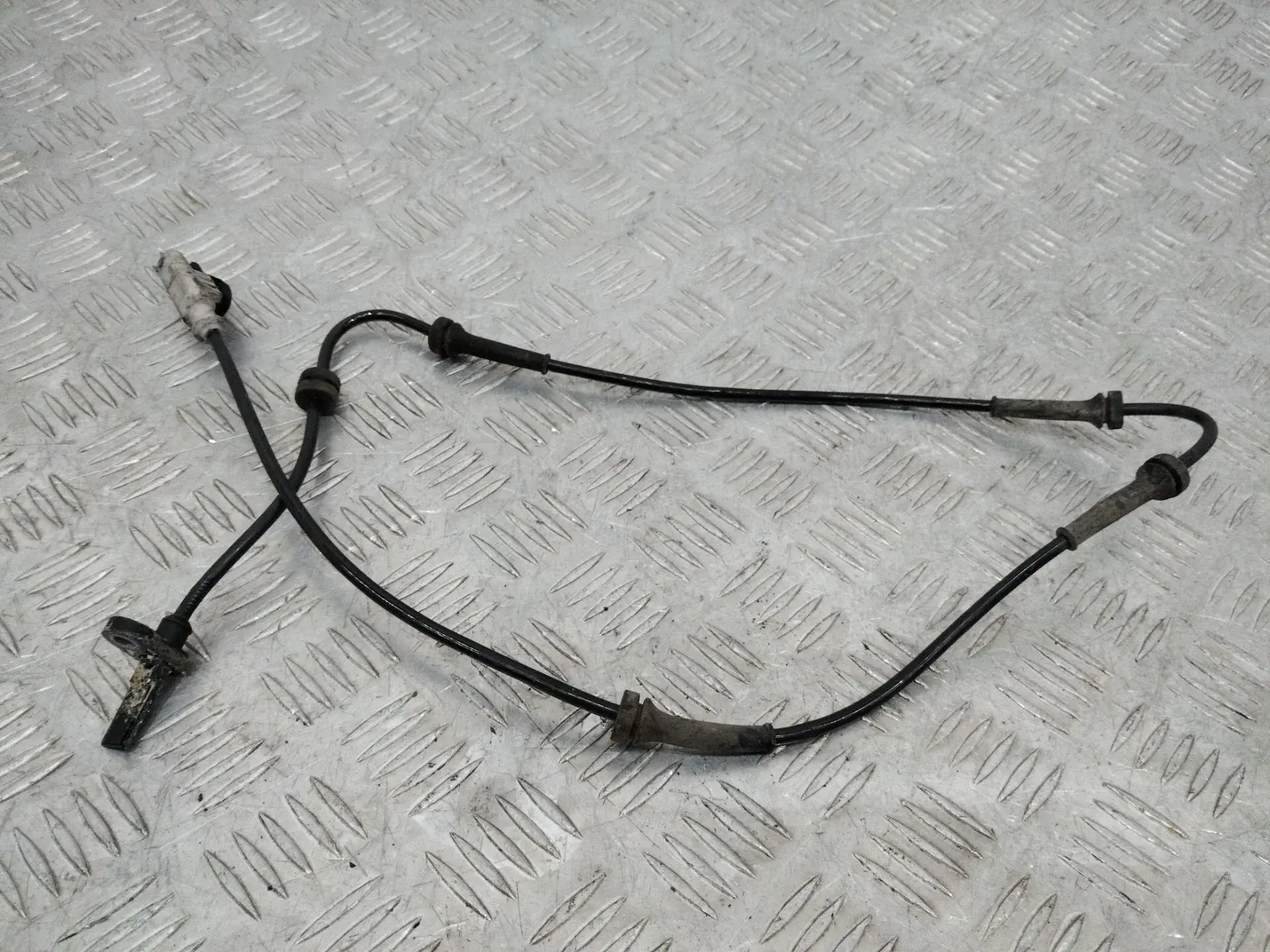Датчик АБС HPLA2C204BA